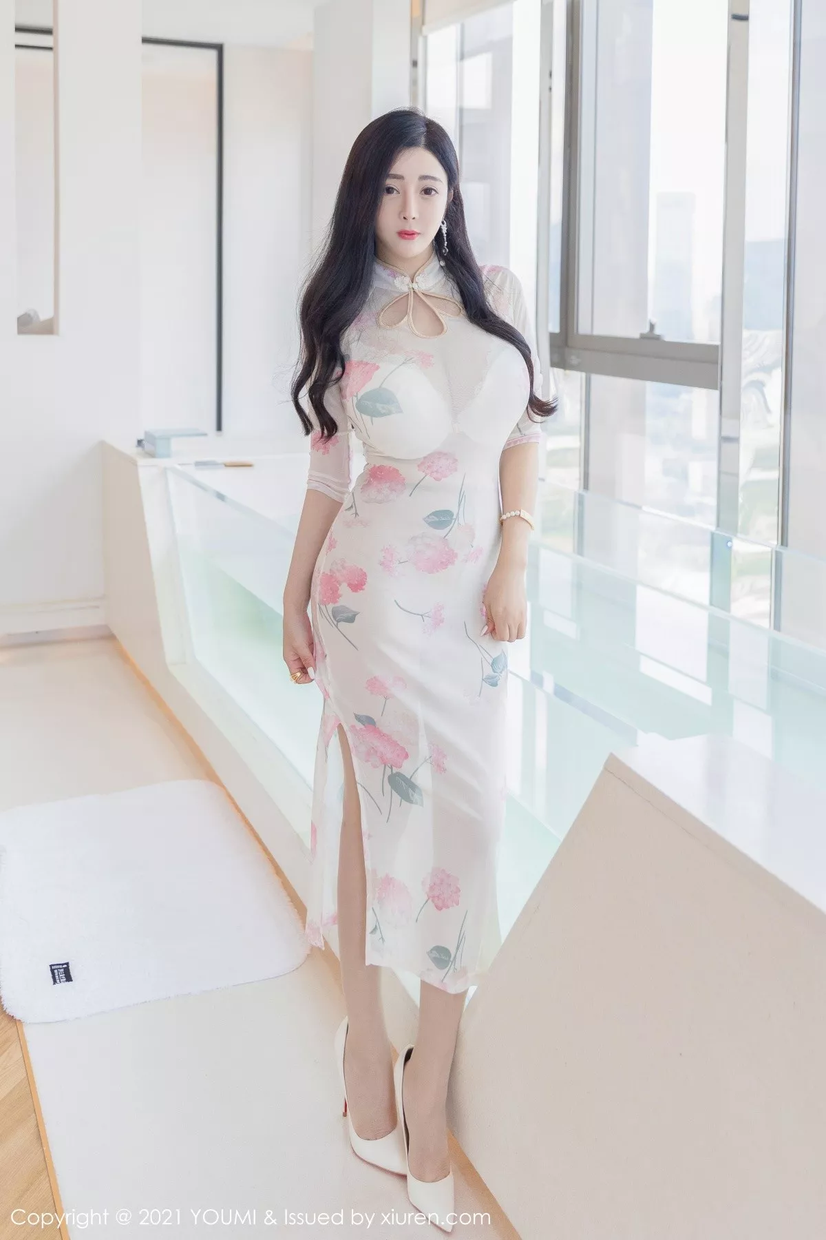 [YouMi尤蜜荟]第706期允爾写真