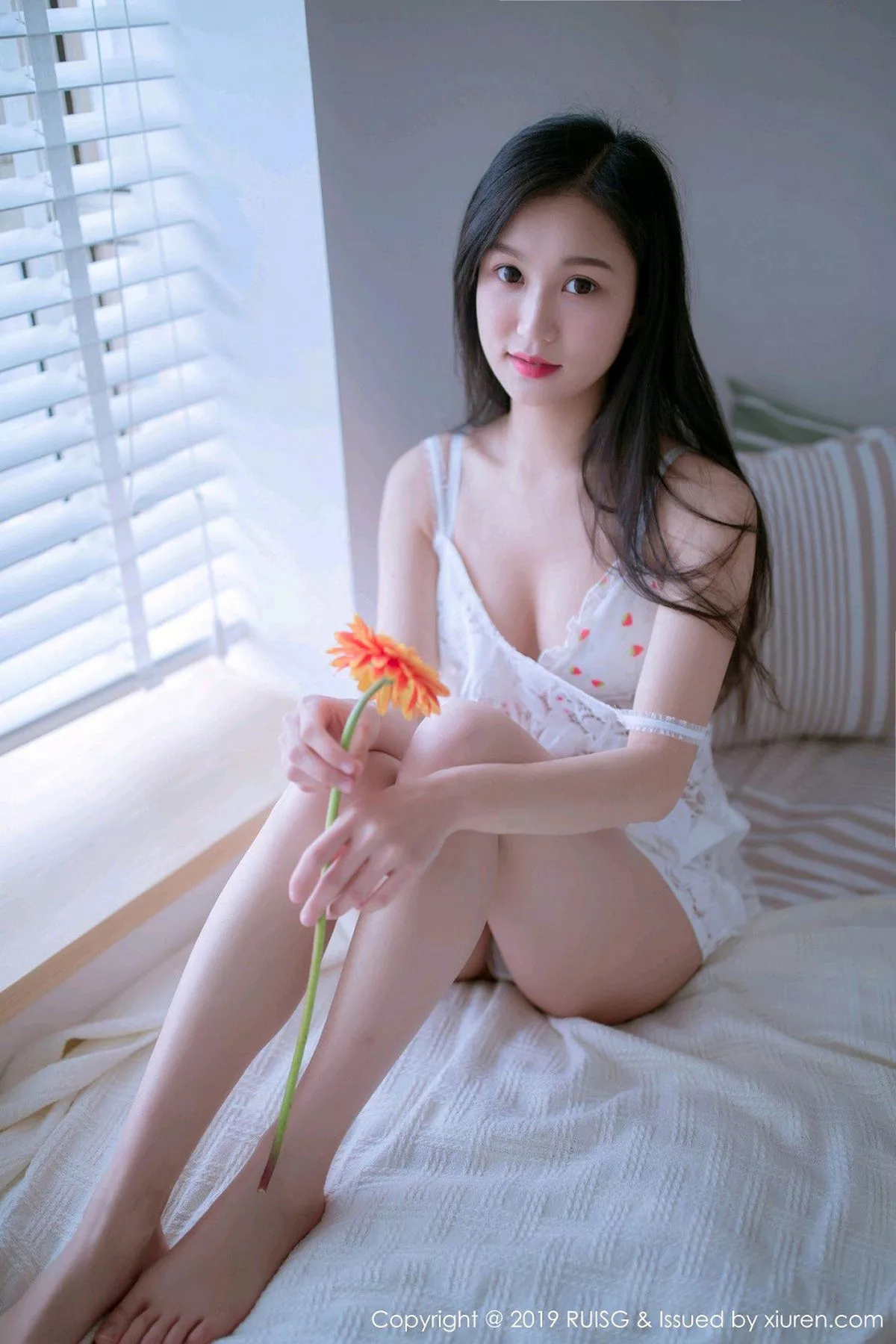 [Micat猫萌榜]第068期深紫Julie写真