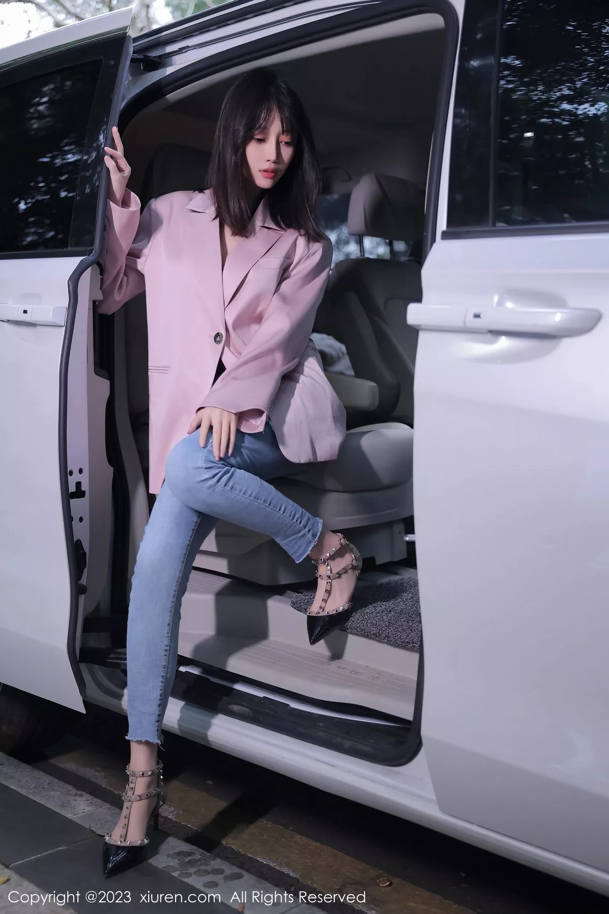 [XiuRen秀人网]第6355期玥儿玥写真