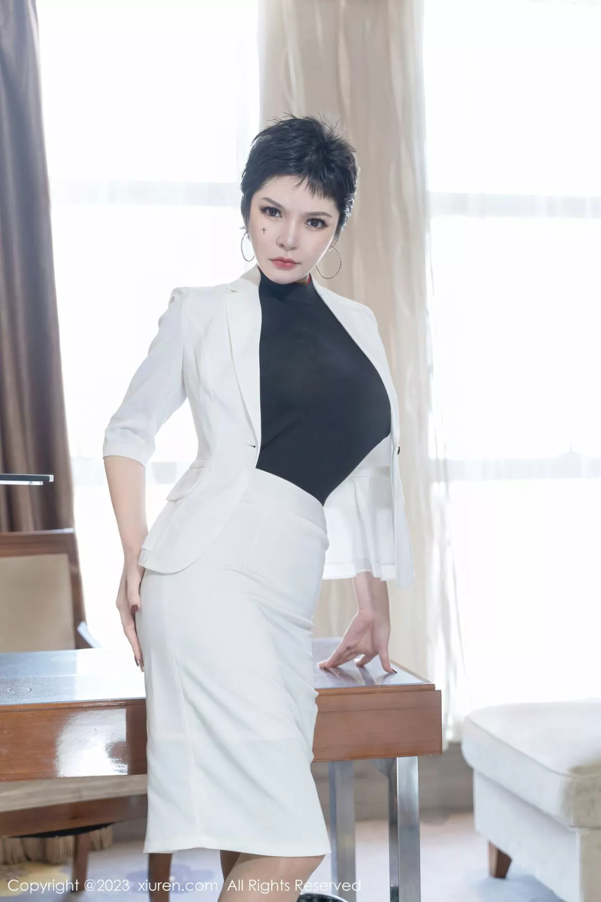 [XiuRen秀人网]第6415期伊丽莎有点白写真