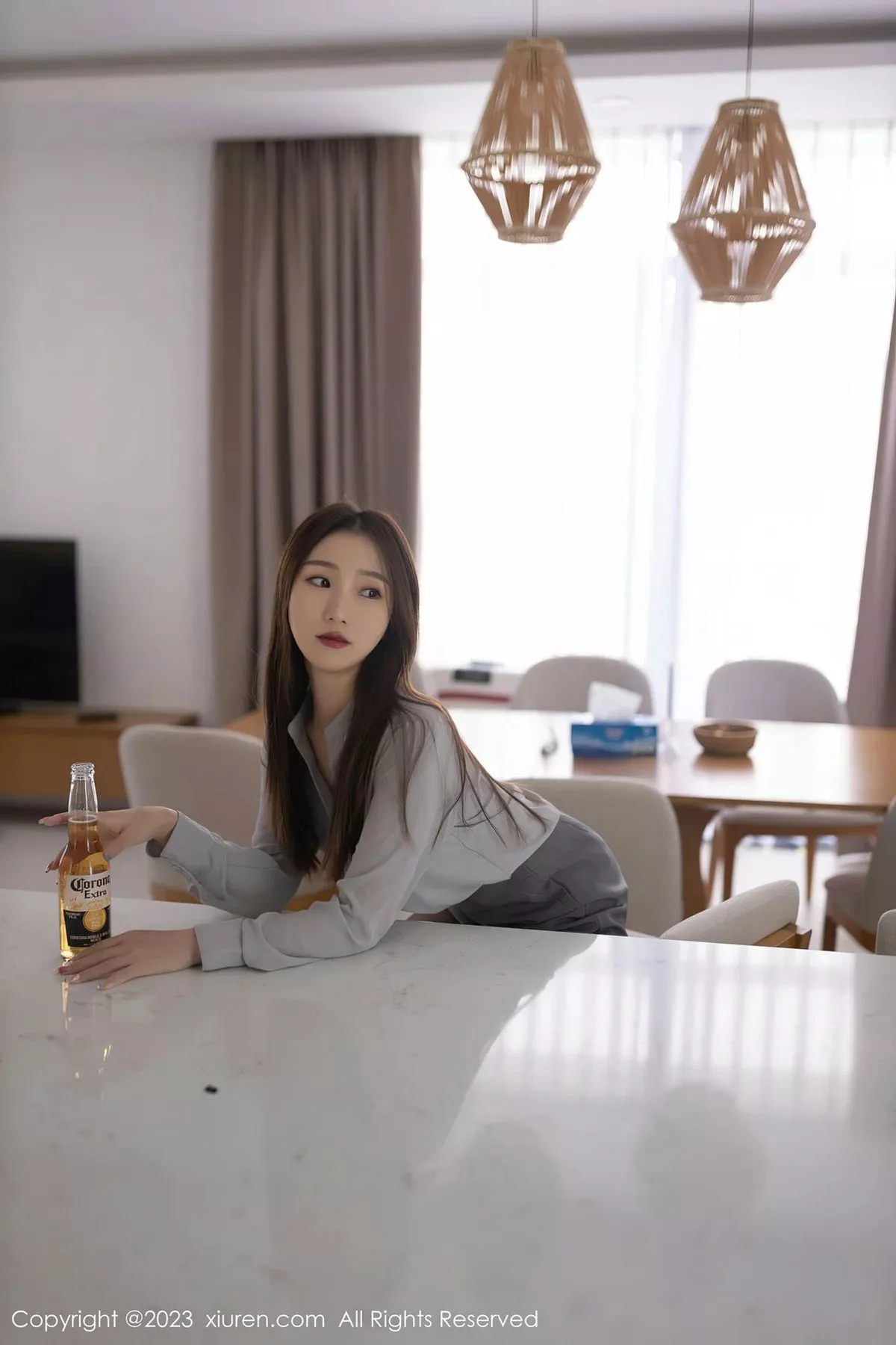 [XiuRen秀人网]第6989期杏子写真