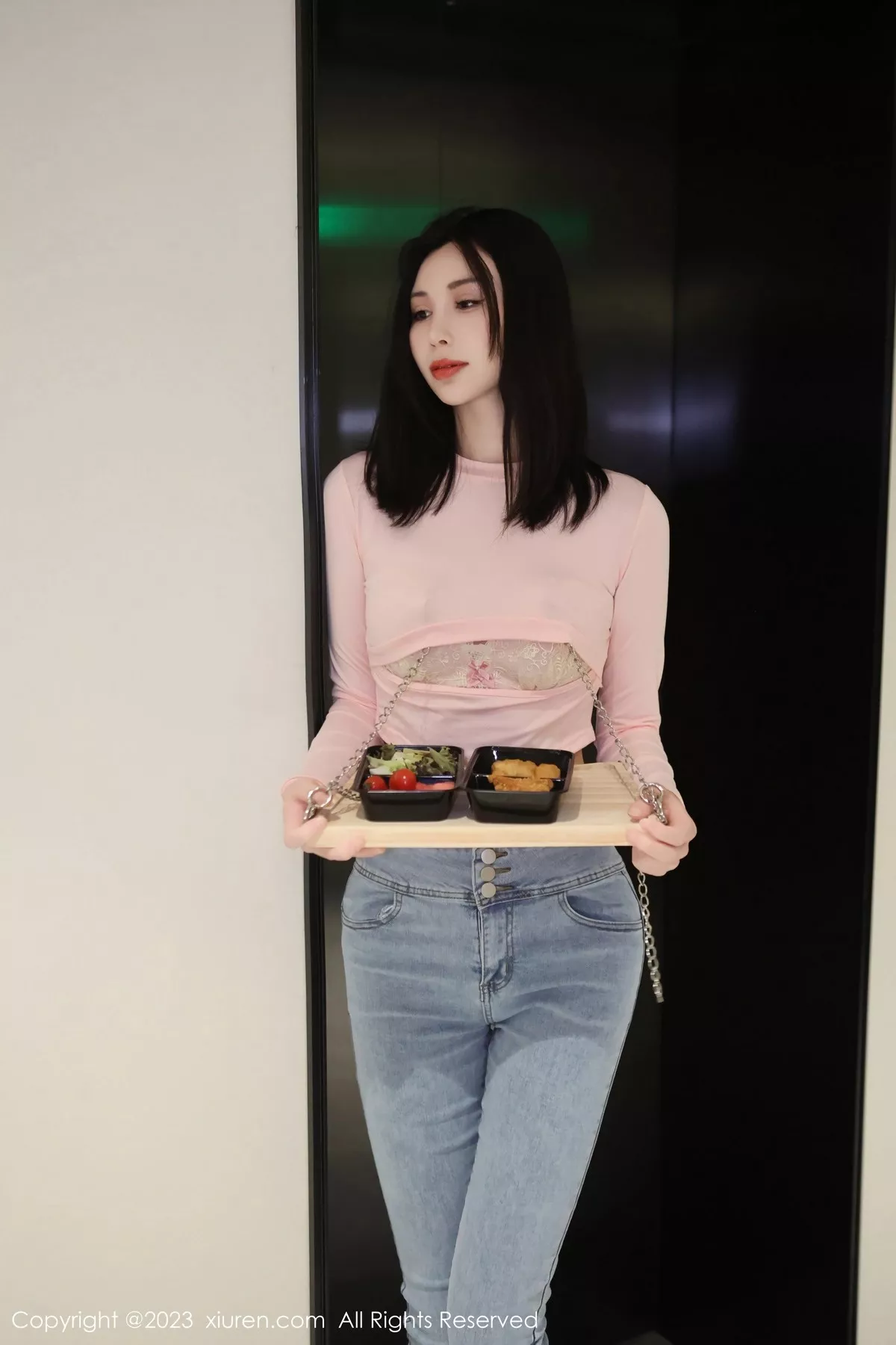 [XiuRen秀人网]第6992期王曼柔写真