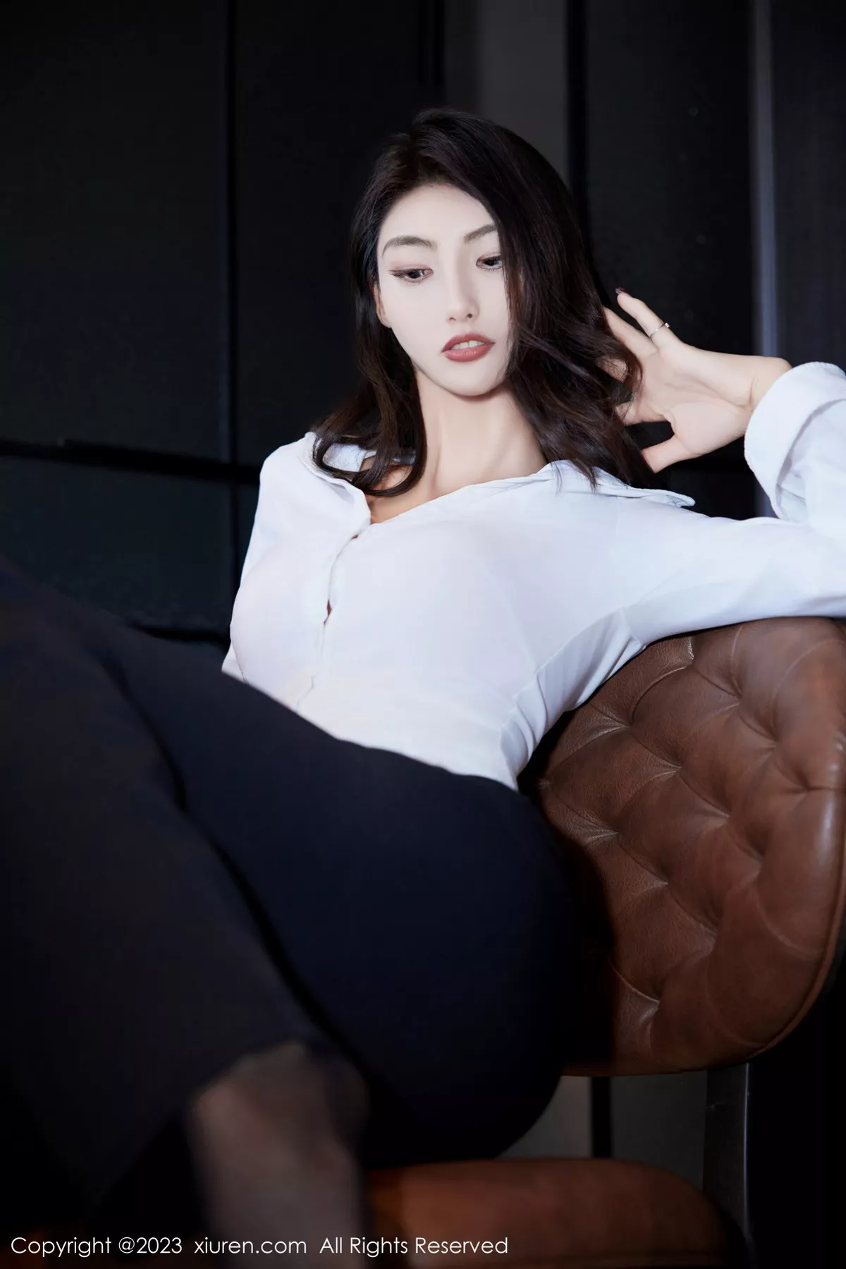 [XiuRen秀人网]第7692期Lingyu69写真