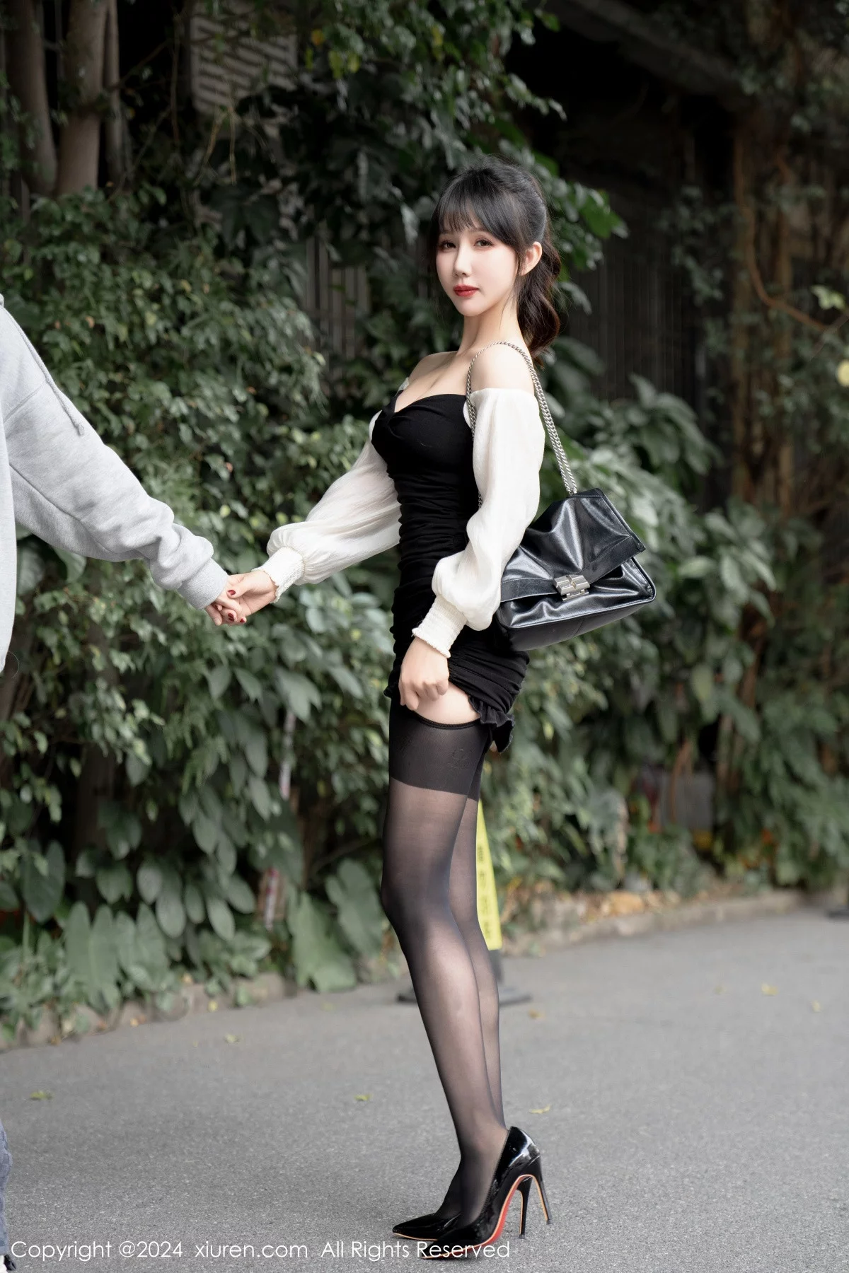 [XiuRen秀人网]第7930期波巧酱写真