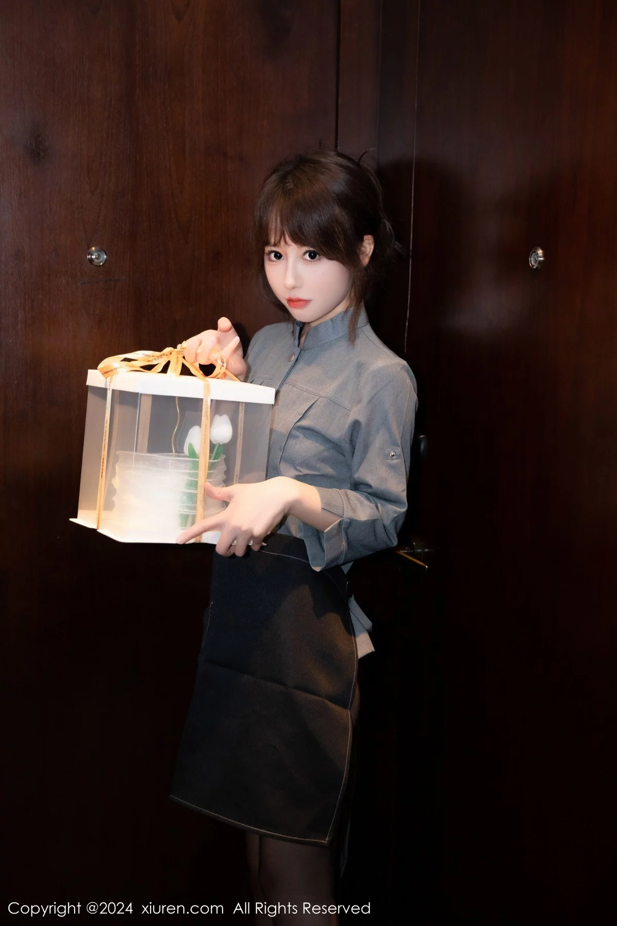[XiuRen秀人网]第7953期金tiao写真