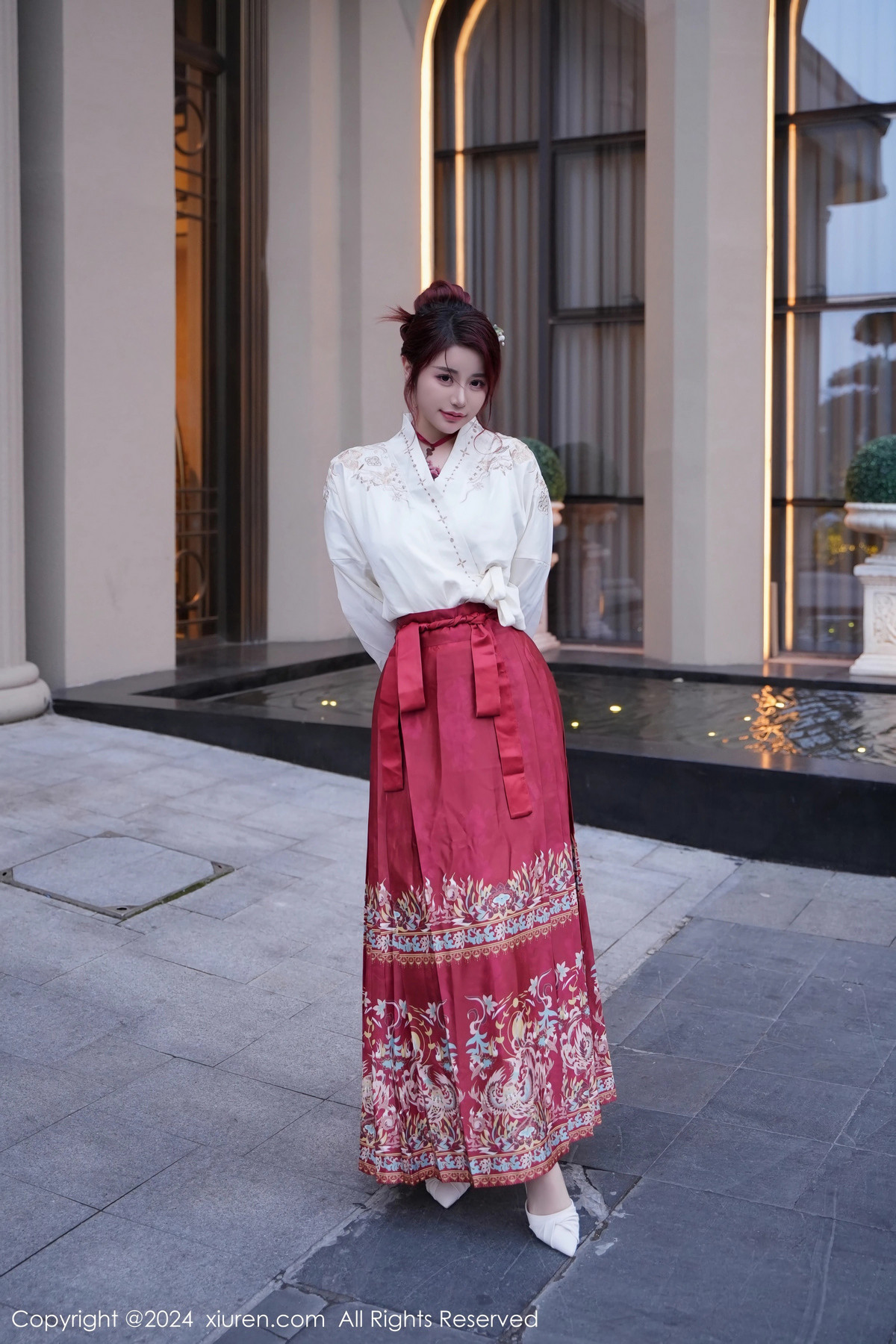 [XiuRen秀人网]第7985期美七写真