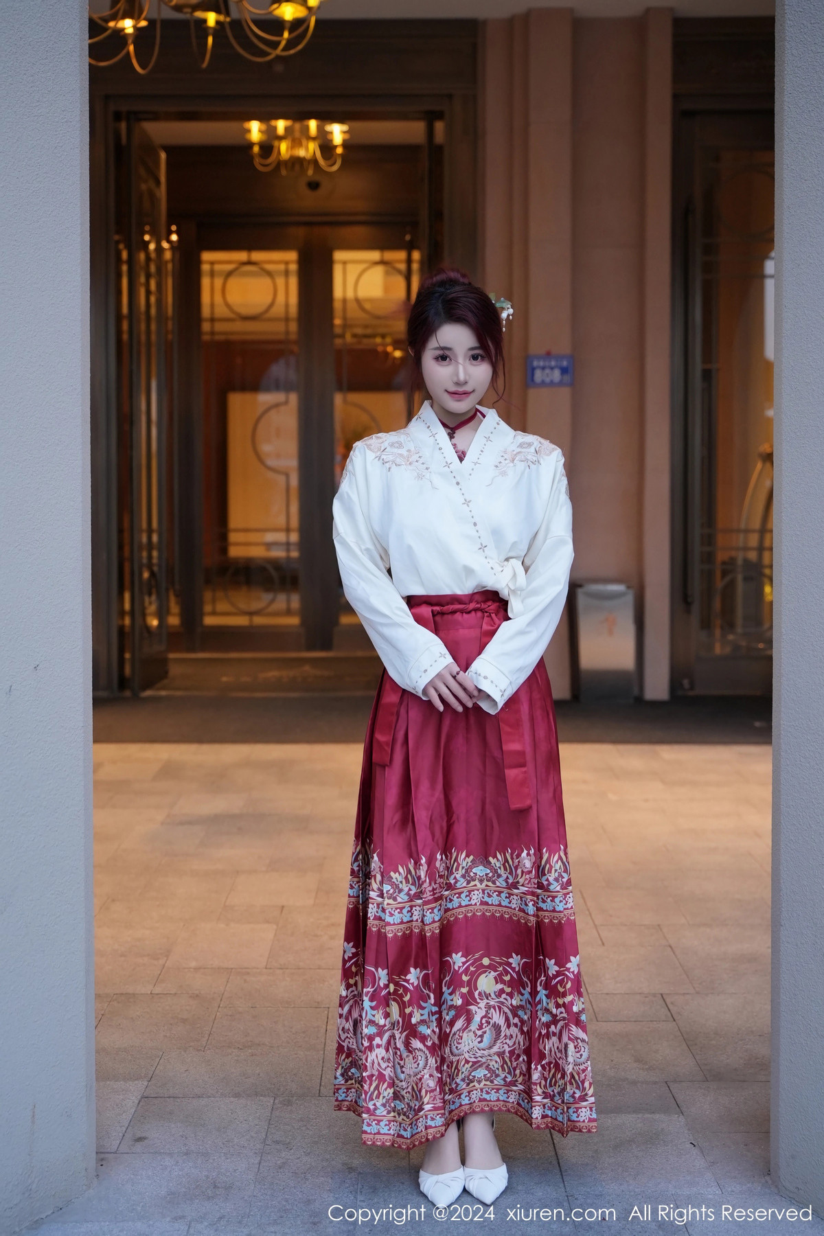 [XiuRen秀人网]第7985期美七写真