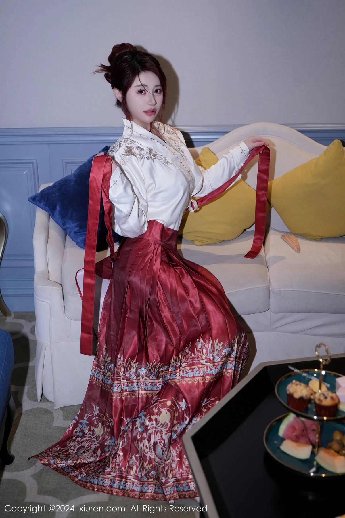 [XiuRen秀人网]第7985期美七写真