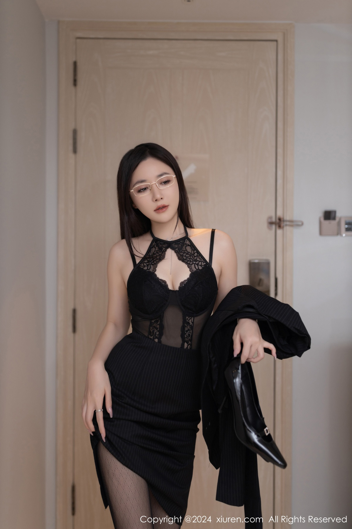 [XiuRen秀人网]第7992期鱼子酱写真