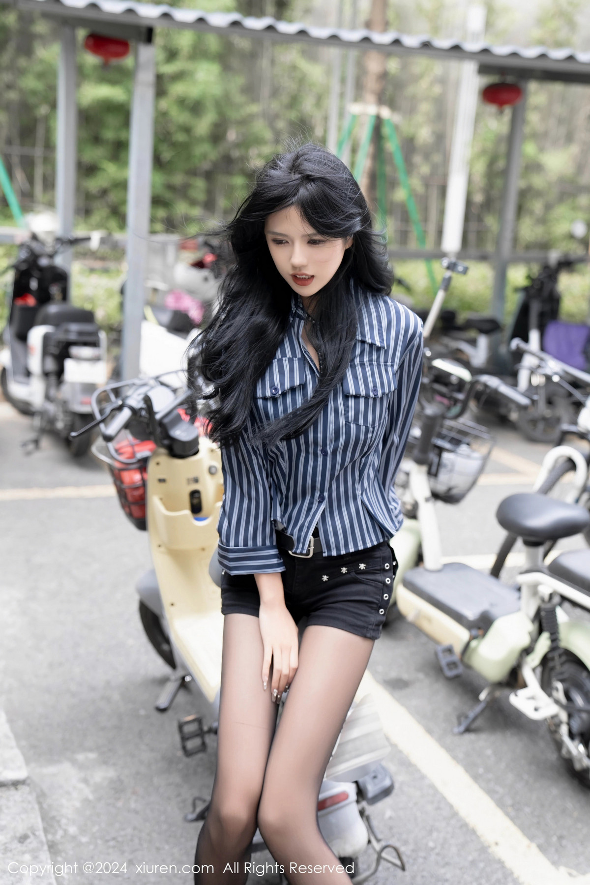 [XiuRen秀人网]第8011期浅浅写真