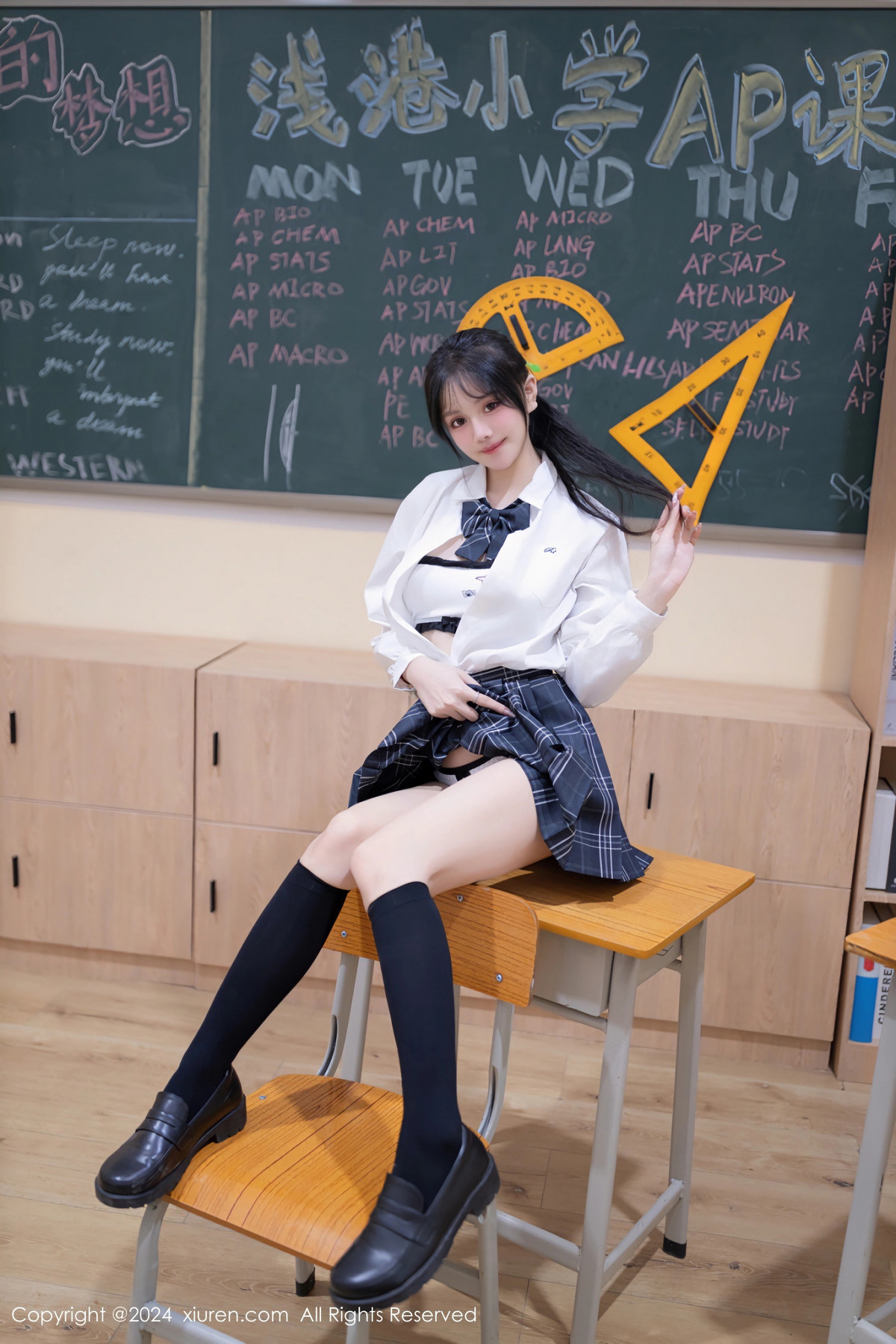 [XiuRen秀人网]第8058期幼幼写真