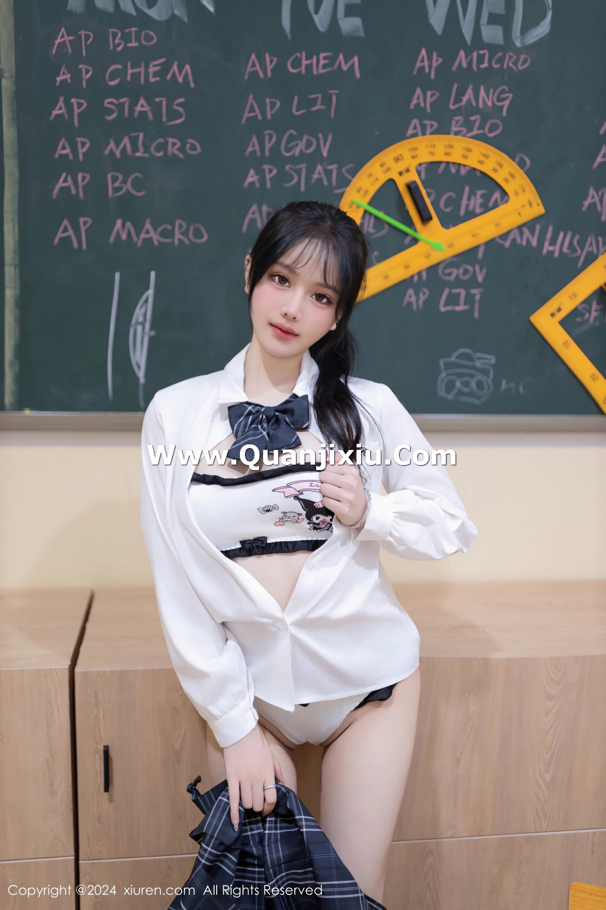 [XiuRen秀人网]第8058期幼幼写真