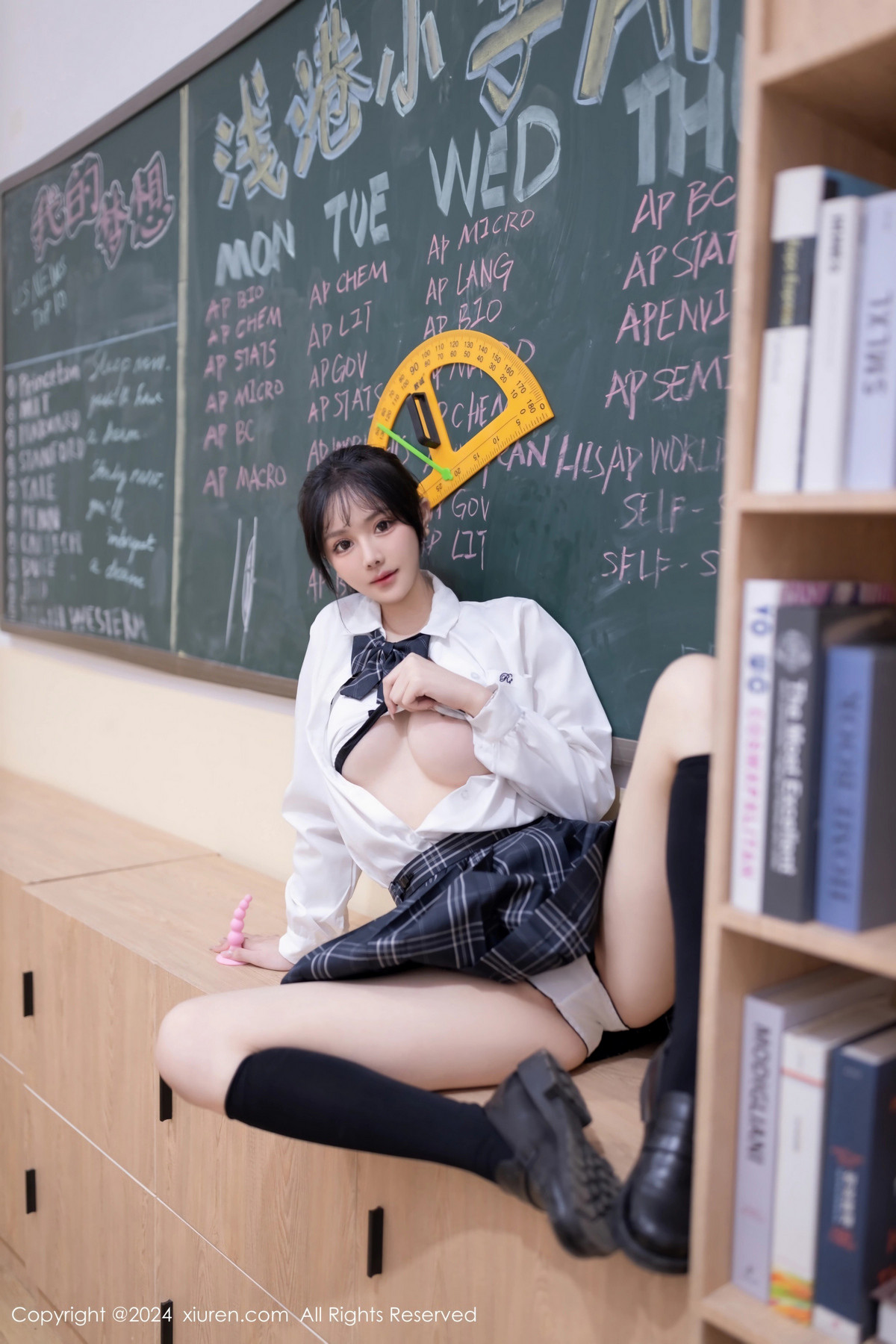 [XiuRen秀人网]第8058期幼幼写真