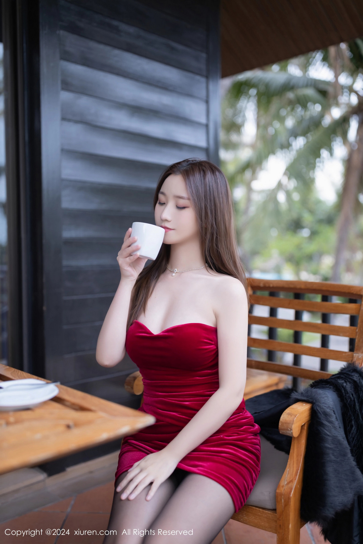 [XiuRen秀人网]第8077期杏子写真