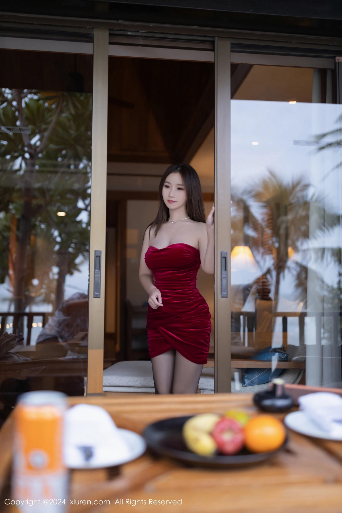 [XiuRen秀人网]第8077期杏子写真
