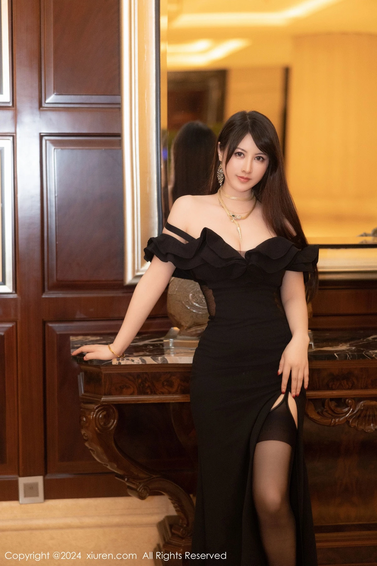 [XiuRen秀人网]第8397期诗诗写真