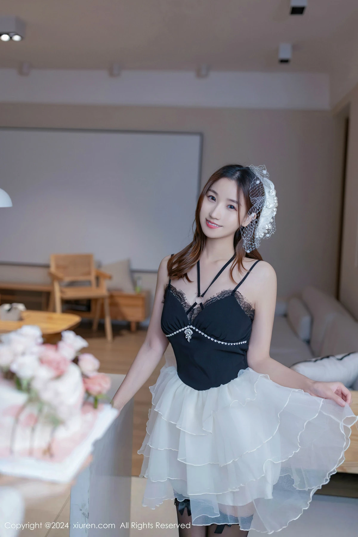 [XiuRen秀人网]第8398期杏子写真