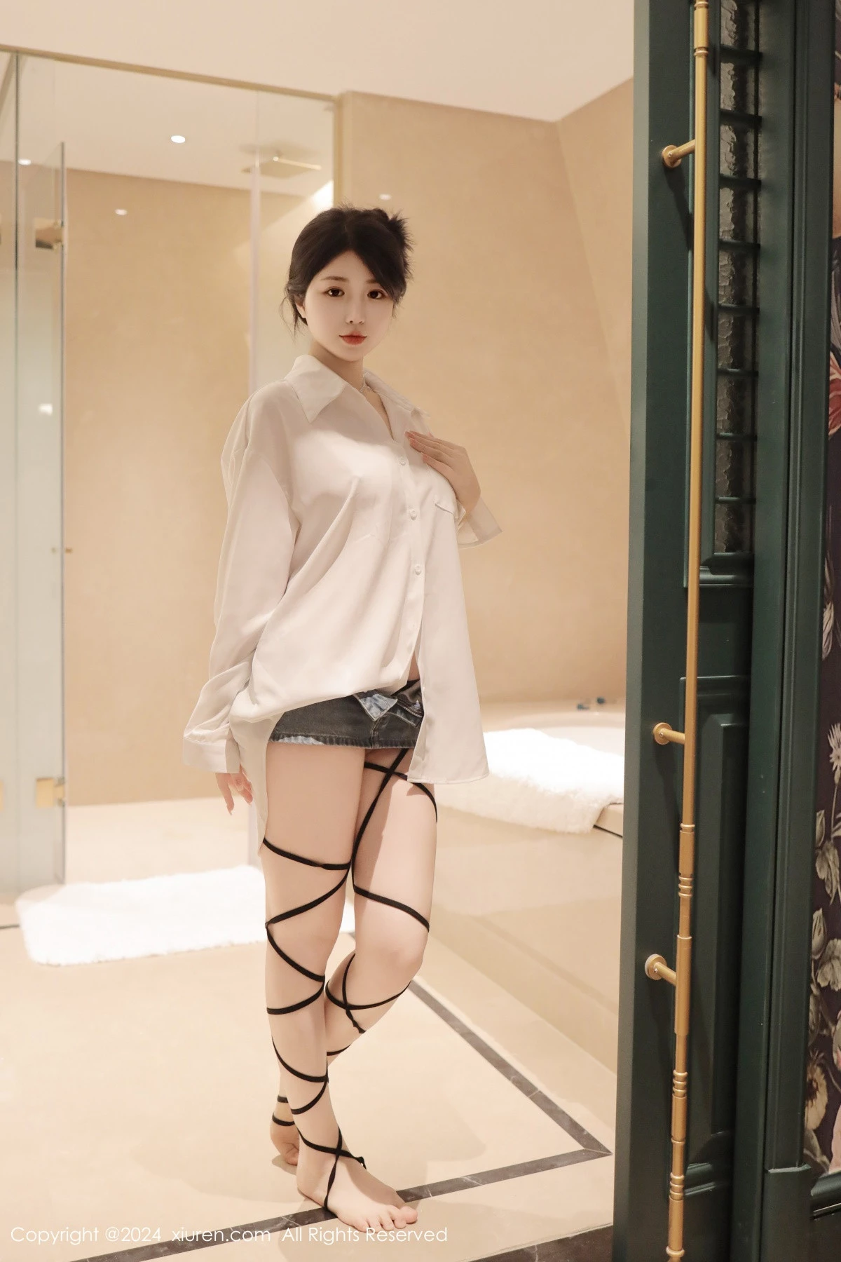 [XiuRen秀人网]第8400期陈小花写真