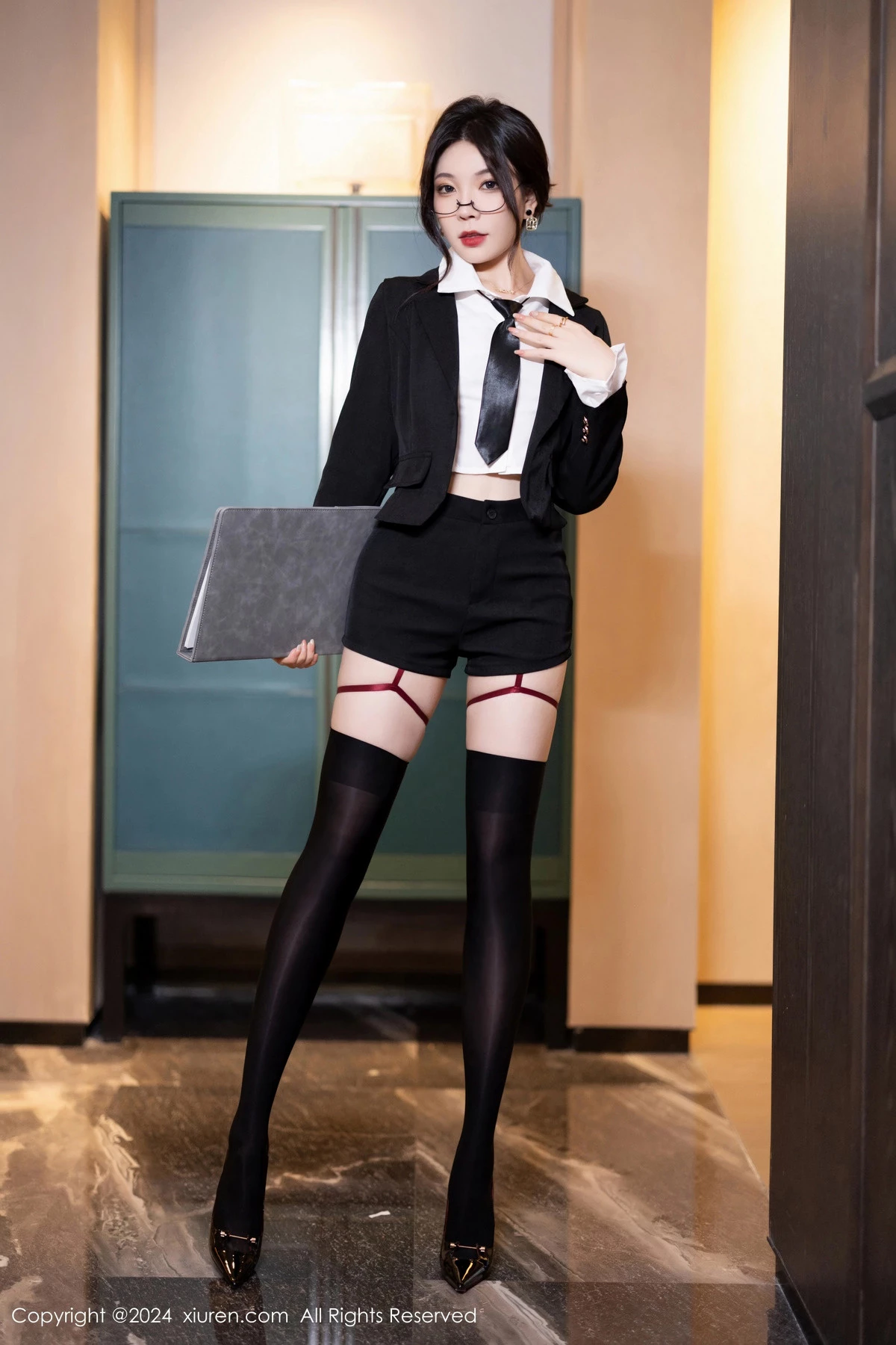 [XiuRen秀人网]第8440期徐莉芝写真