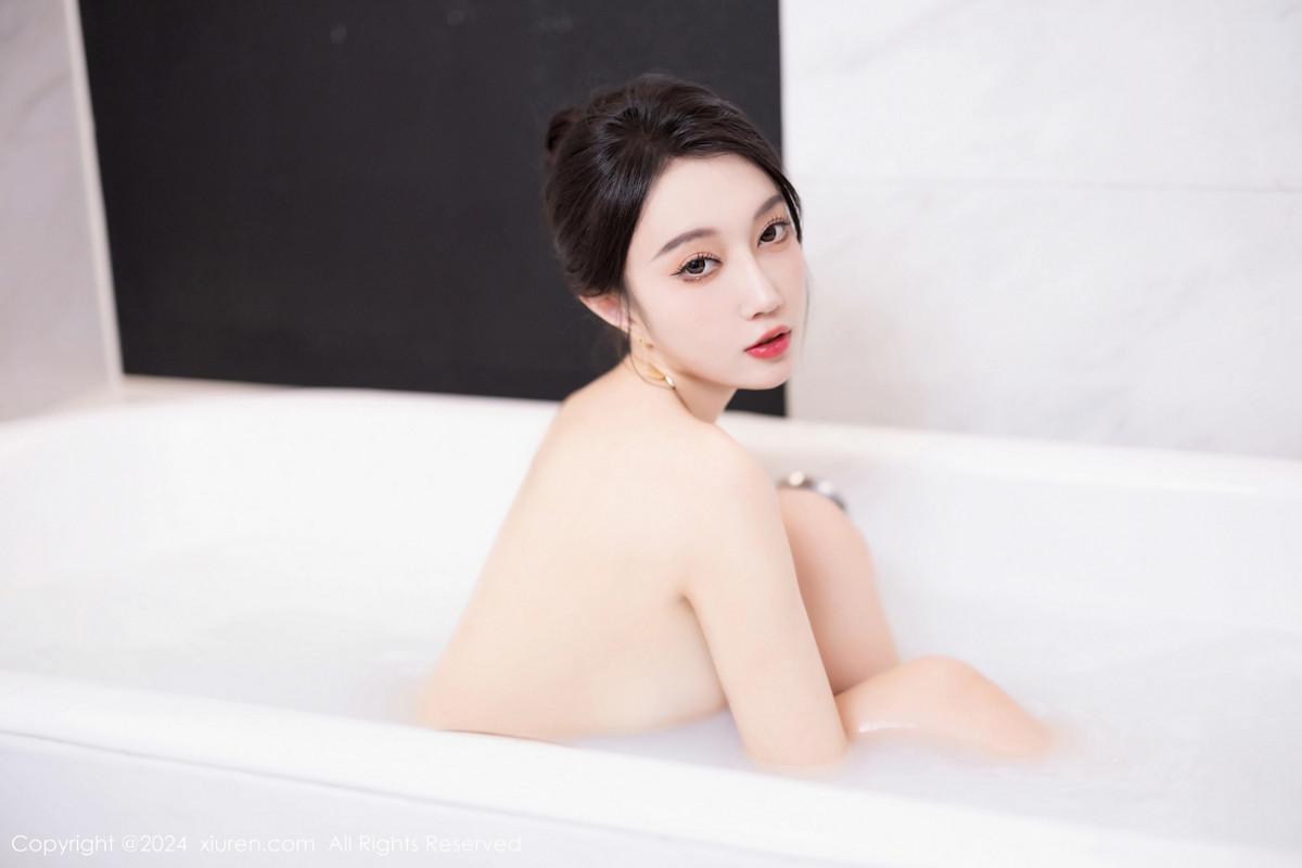 [XiuRen秀人网]第8479期玥儿玥写真