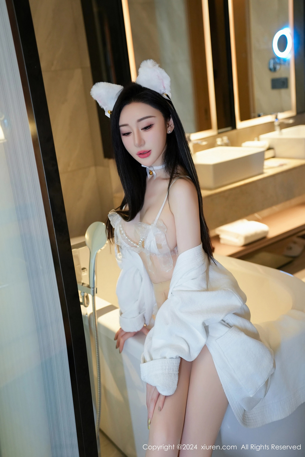[XiuRen秀人网]第8679期田兮白写真