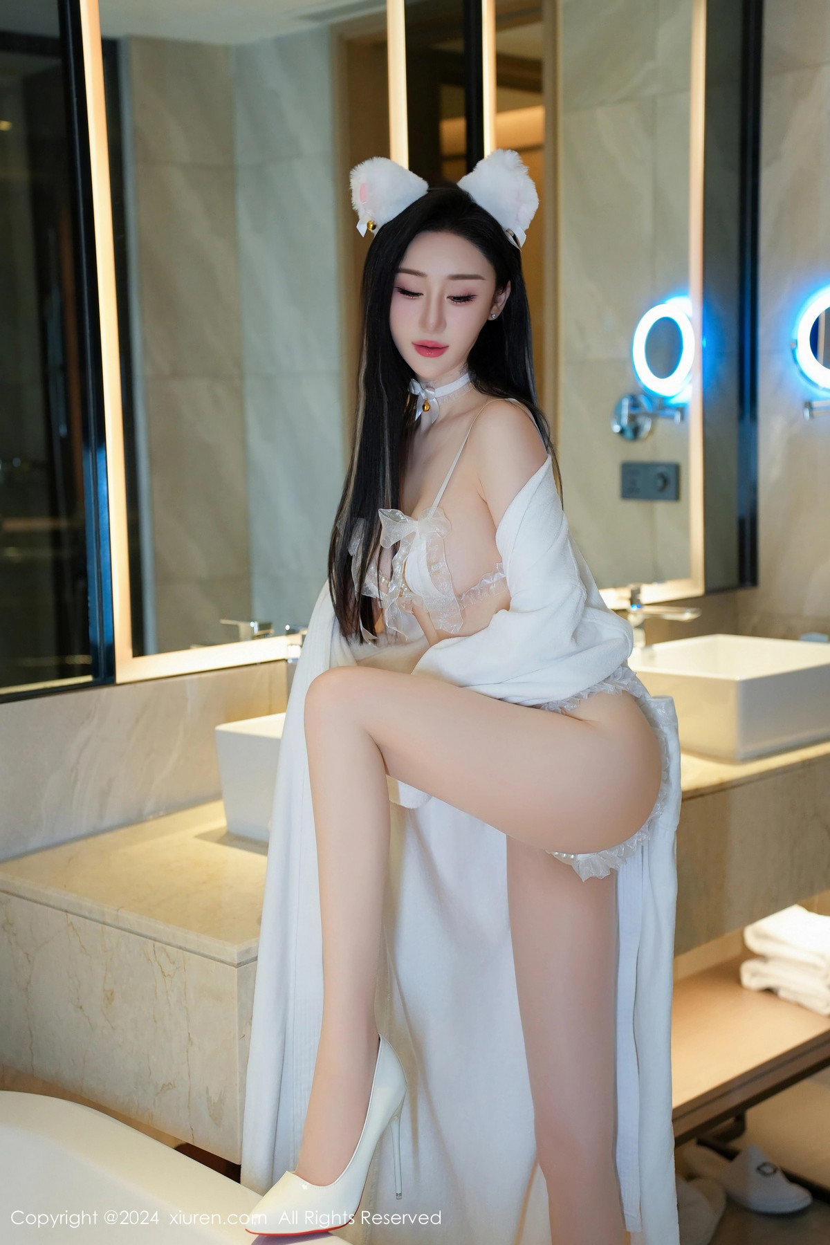 [XiuRen秀人网]第8679期田兮白写真