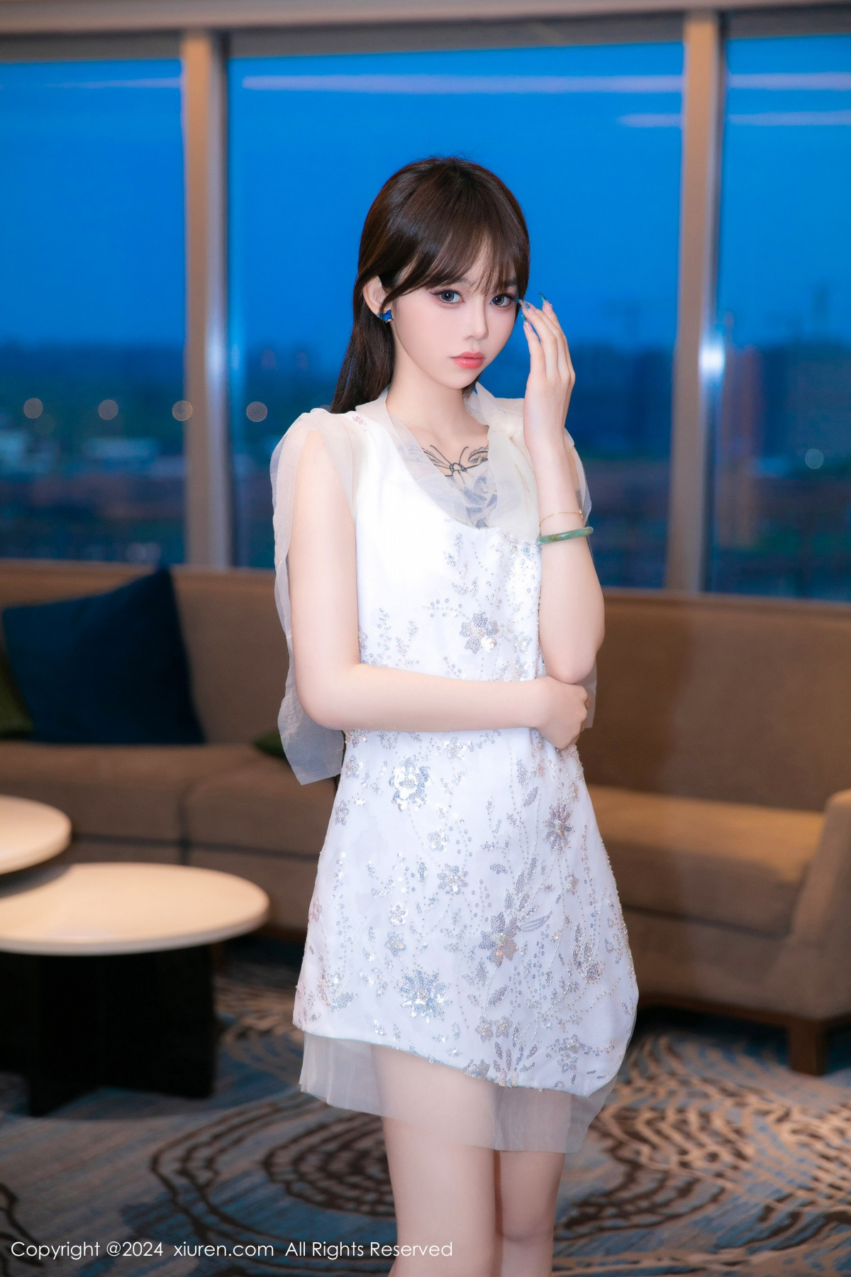 [XiuRen秀人网]第8696期奶瓶写真