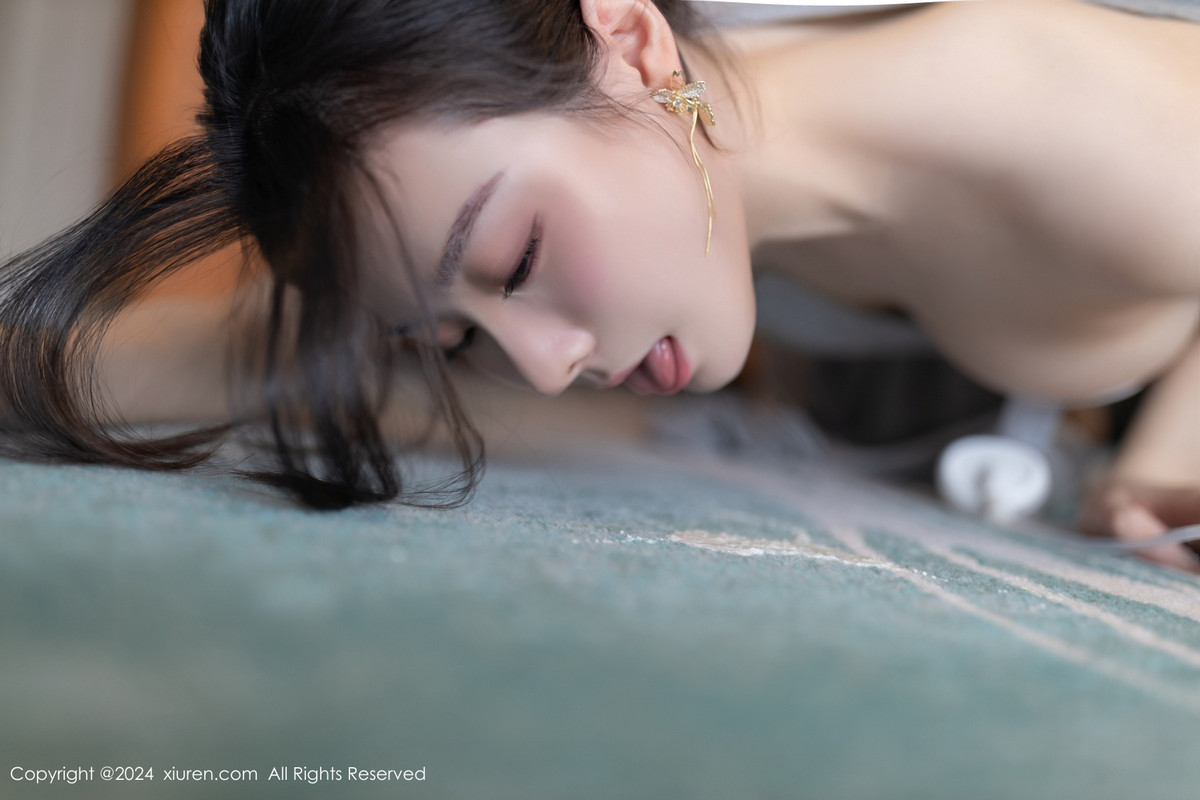 [XiuRen秀人网]第8699期小逗逗写真