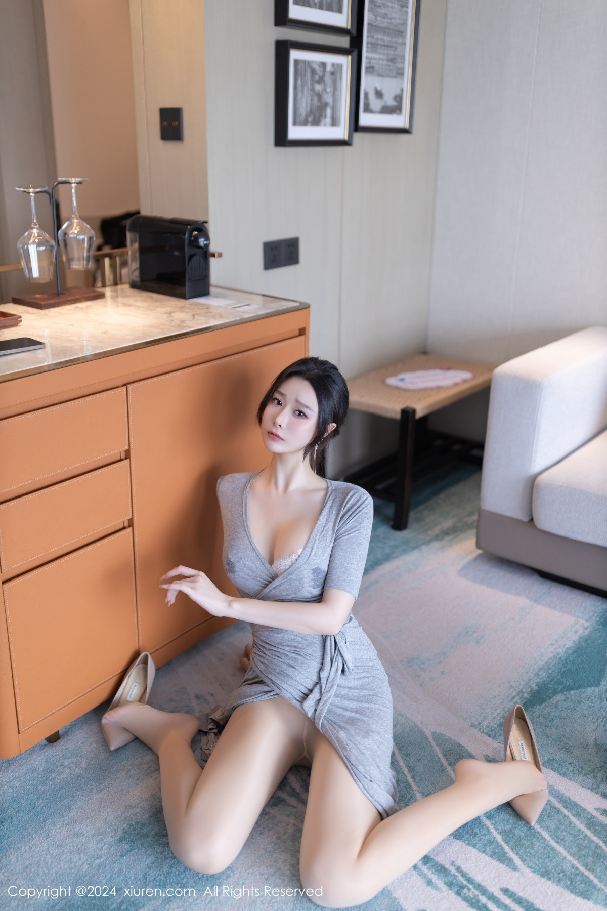 [XiuRen秀人网]第8699期小逗逗写真