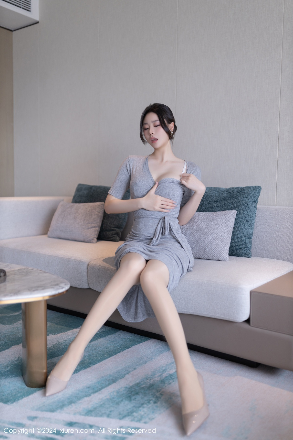 [XiuRen秀人网]第8699期小逗逗写真