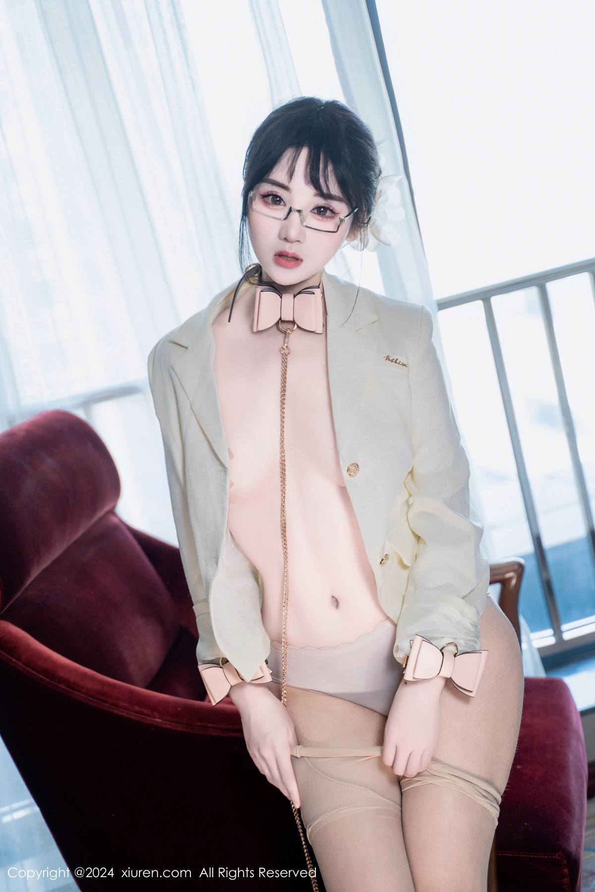 [XiuRen秀人网]第8717期汐汐爱吃草莓写真