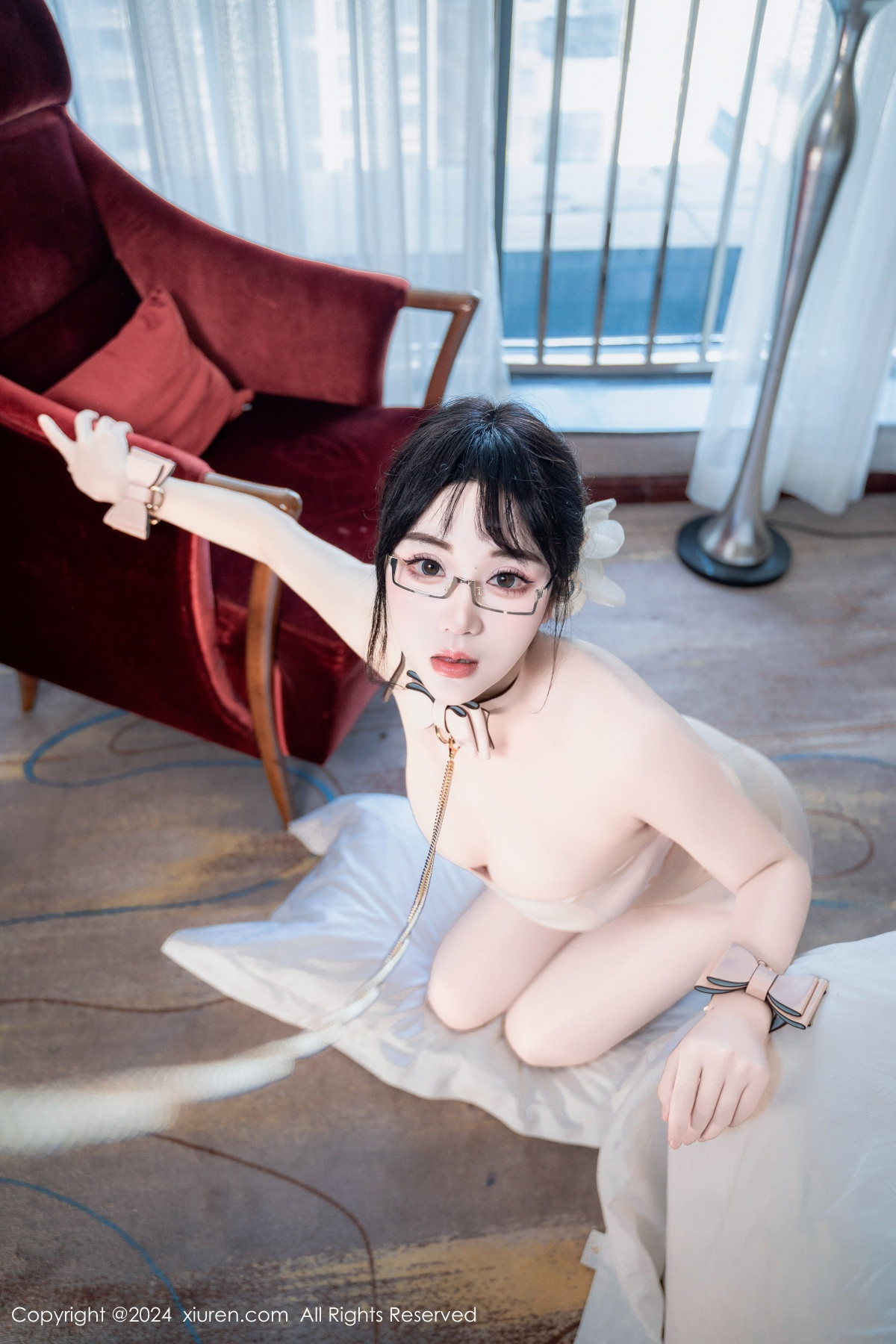 [XiuRen秀人网]第8717期汐汐爱吃草莓写真