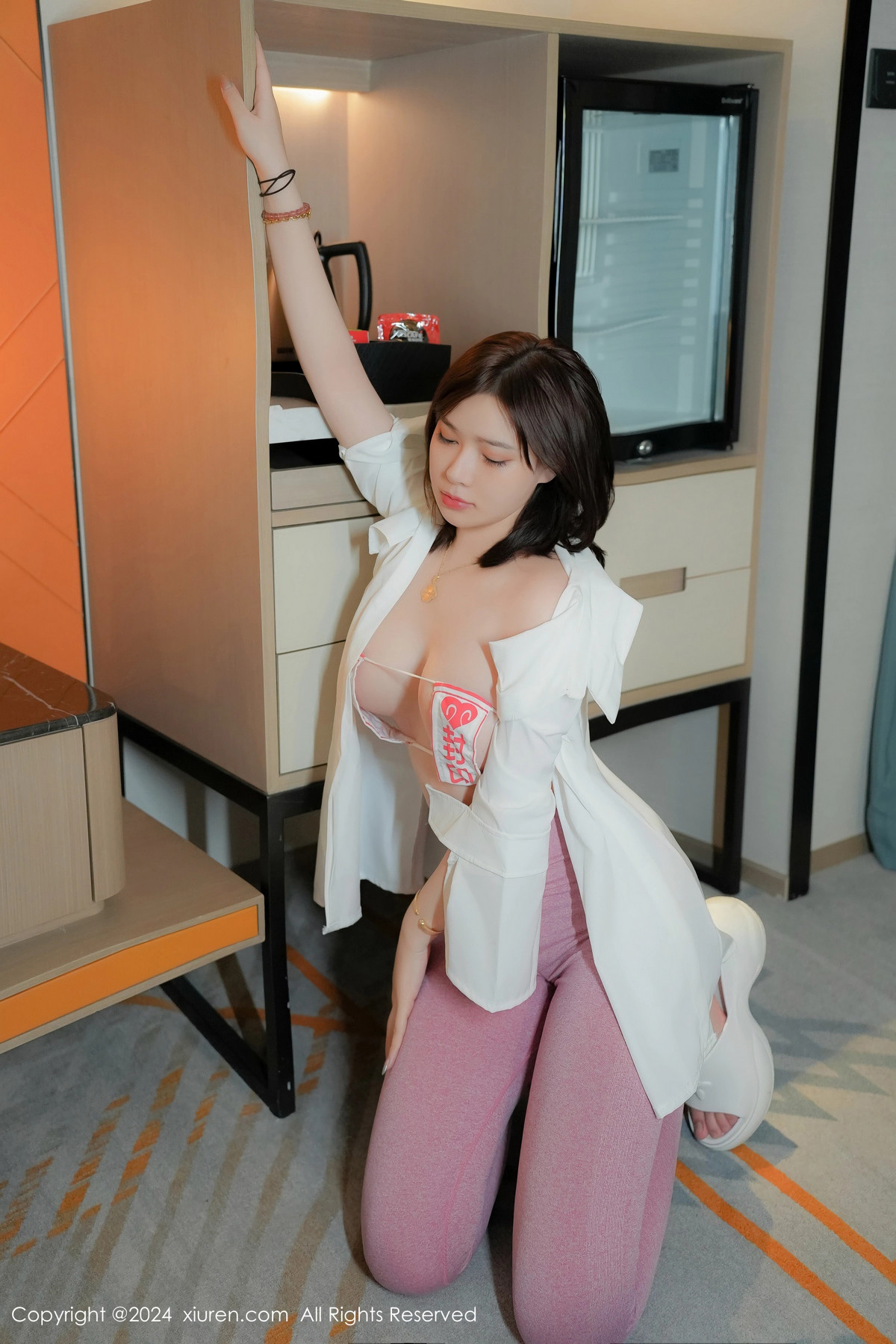 [XiuRen秀人网]第8763期豆酱写真