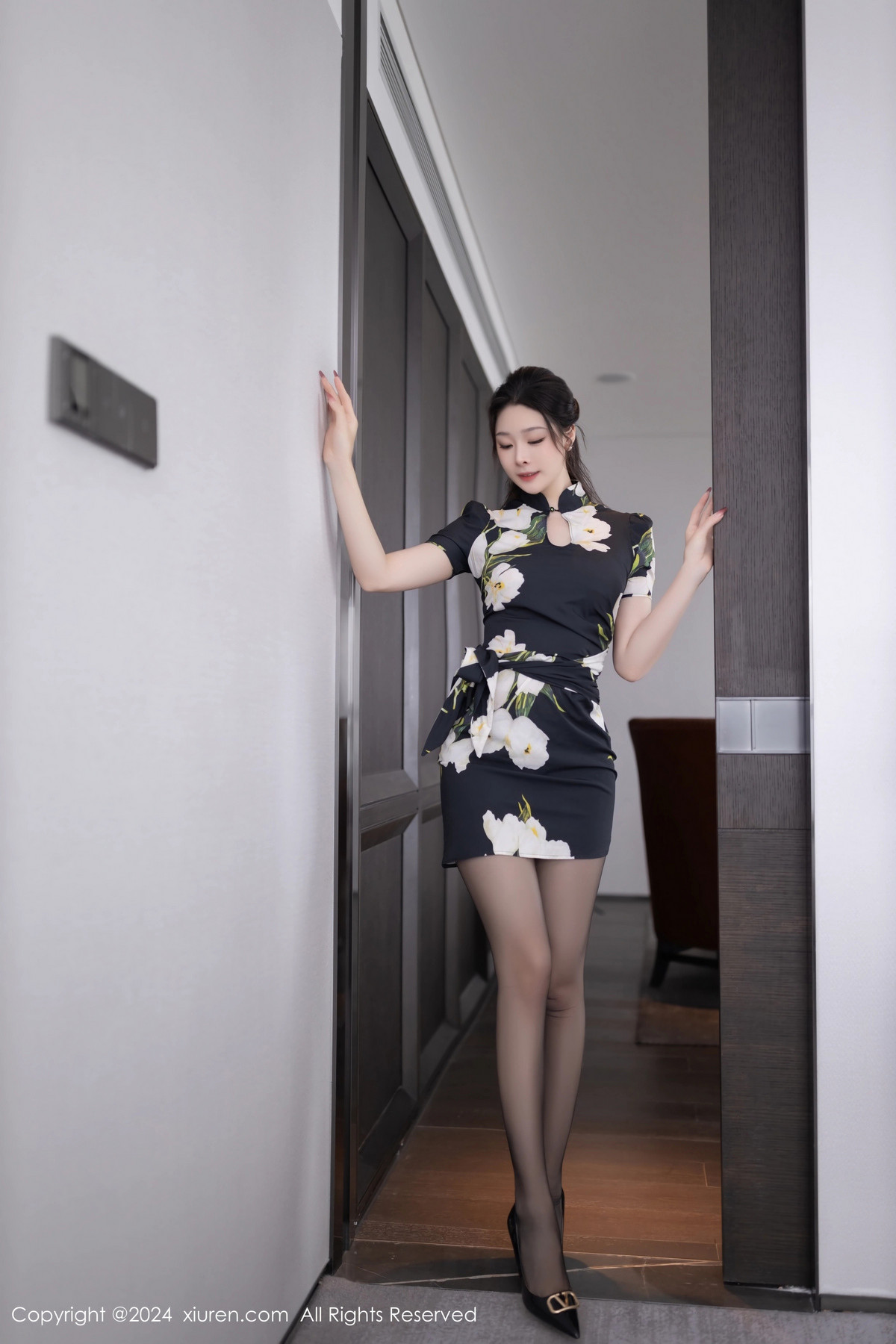 [XiuRen秀人网]第8768期小逗逗写真