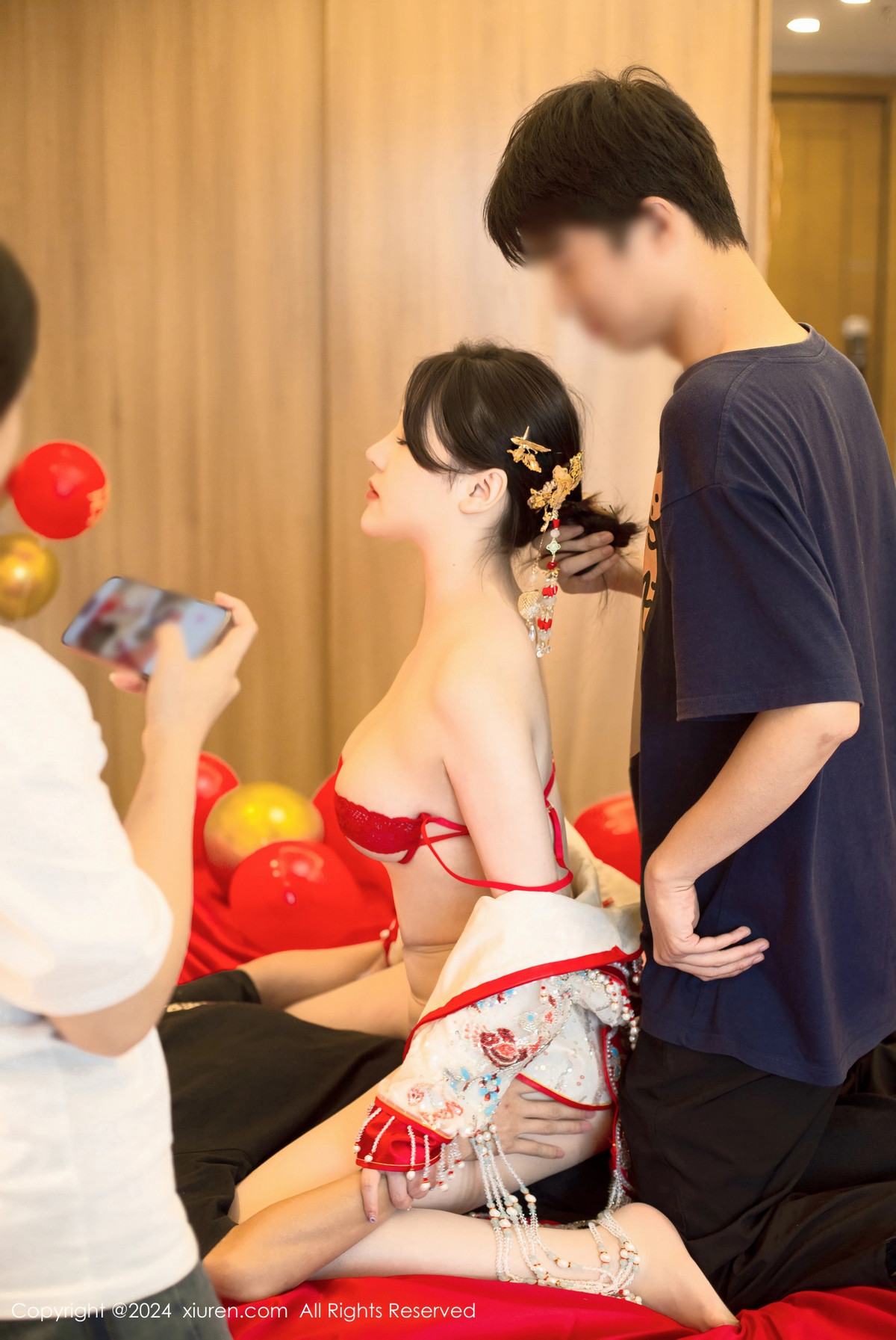 [XiuRen秀人网]第8780期豆瓣酱写真