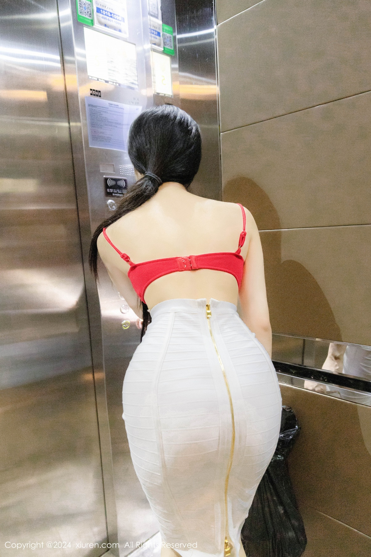 [XiuRen秀人网]第8794期龙雪儿写真