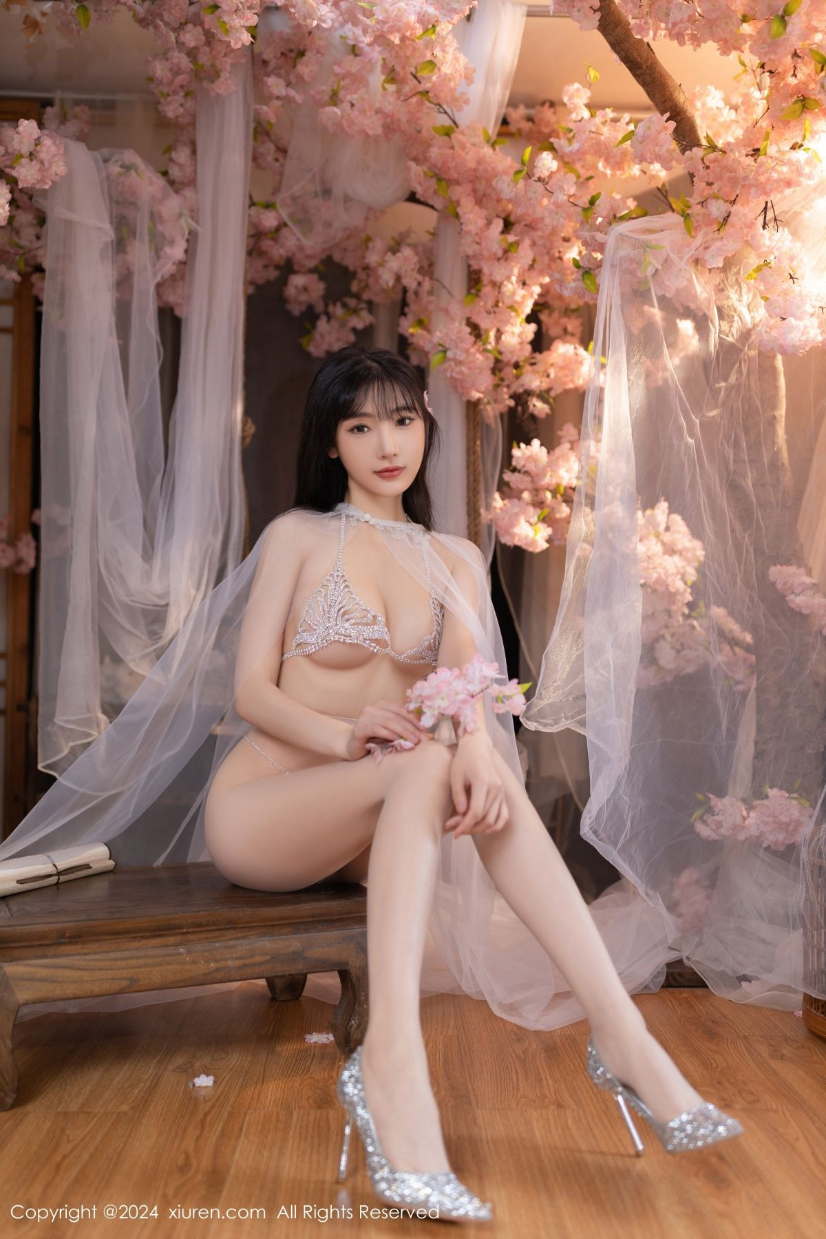[XiuRen秀人网]第8807期陆萱萱写真