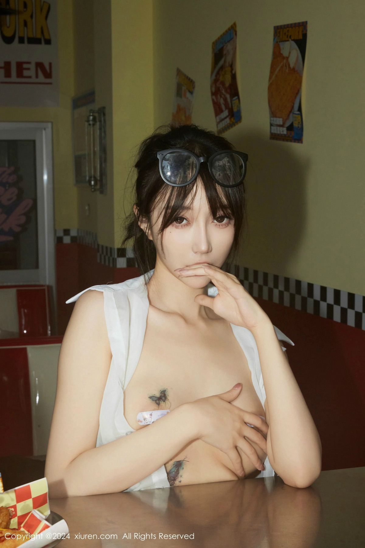 [XiuRen秀人网]第8811期玥儿玥写真