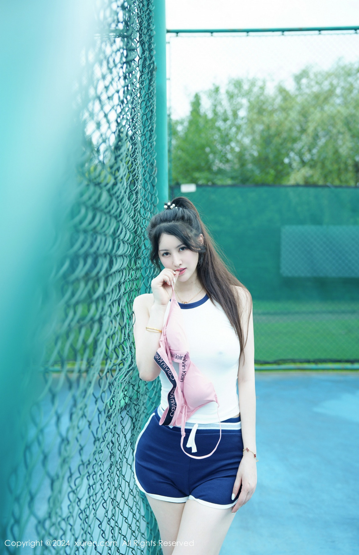 [XiuRen秀人网]第8821期诗诗写真