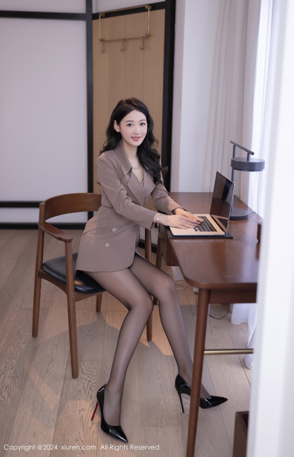 [XiuRen秀人网]第8824期唐安琪写真