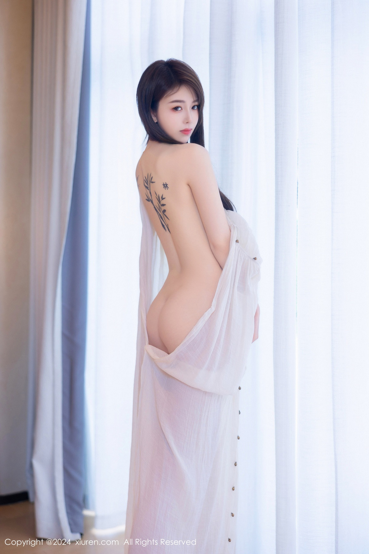 [XiuRen秀人网]第8842期夏竹写真