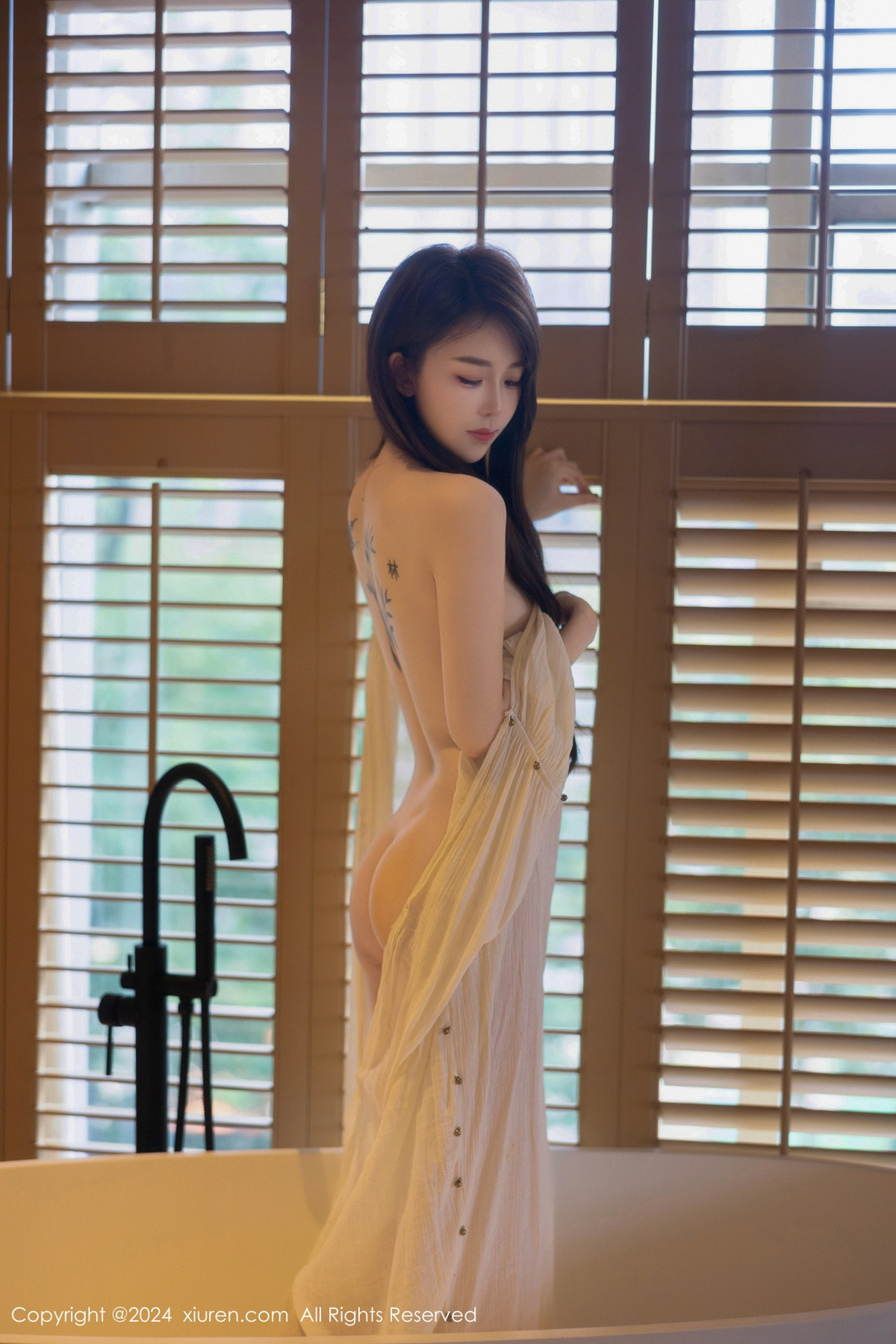 [XiuRen秀人网]第8842期夏竹写真