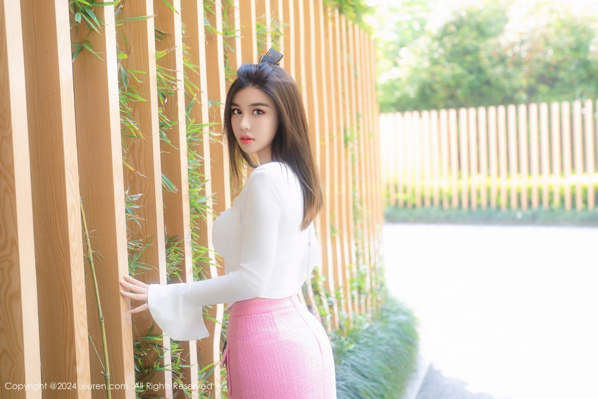 [XiuRen秀人网]第8872期尹甜甜写真