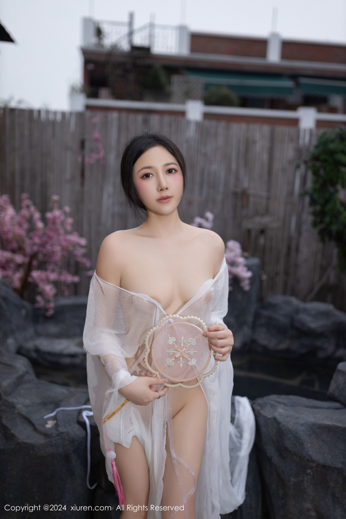 [XiuRen秀人网]第8927期鱼子酱写真
