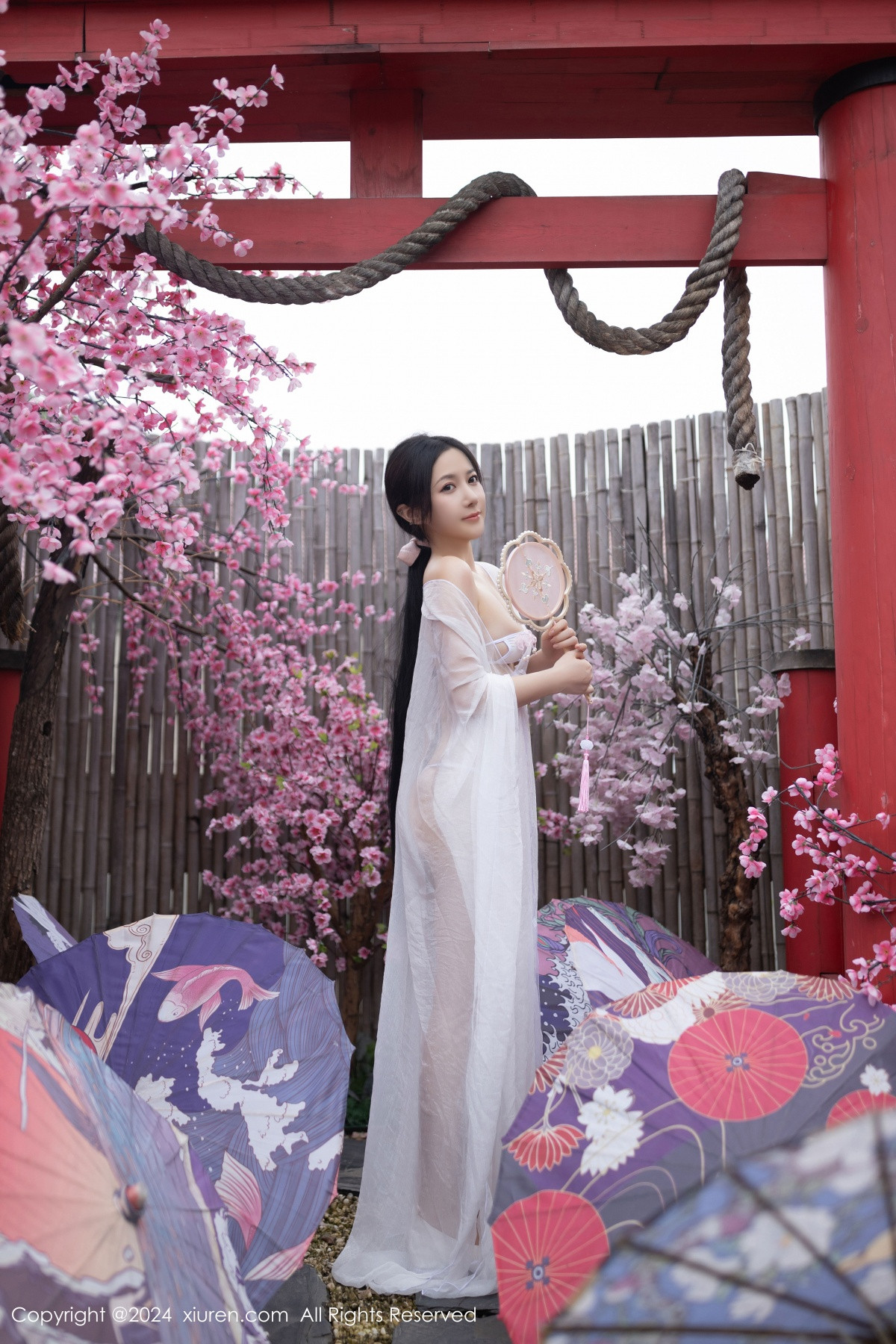[XiuRen秀人网]第8927期鱼子酱写真