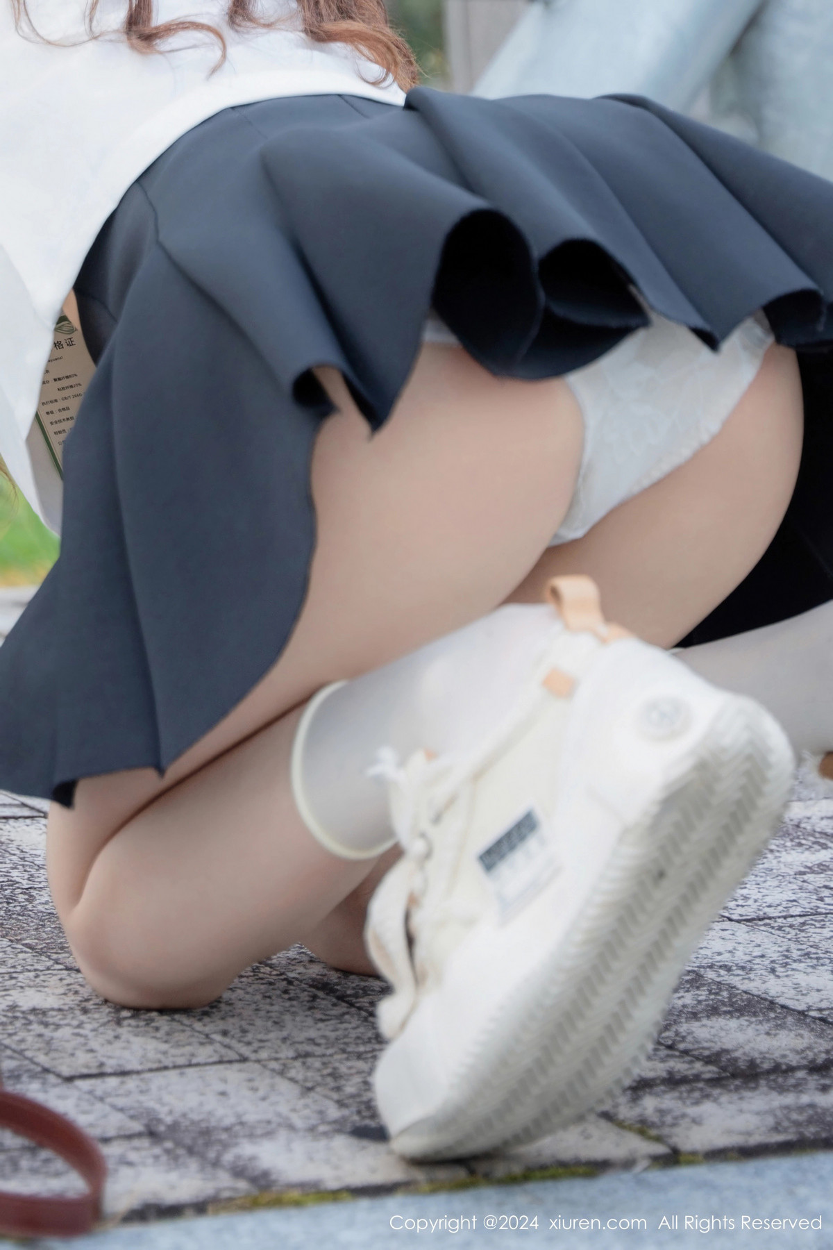[XiuRen秀人网]第8948期拍黄瓜写真