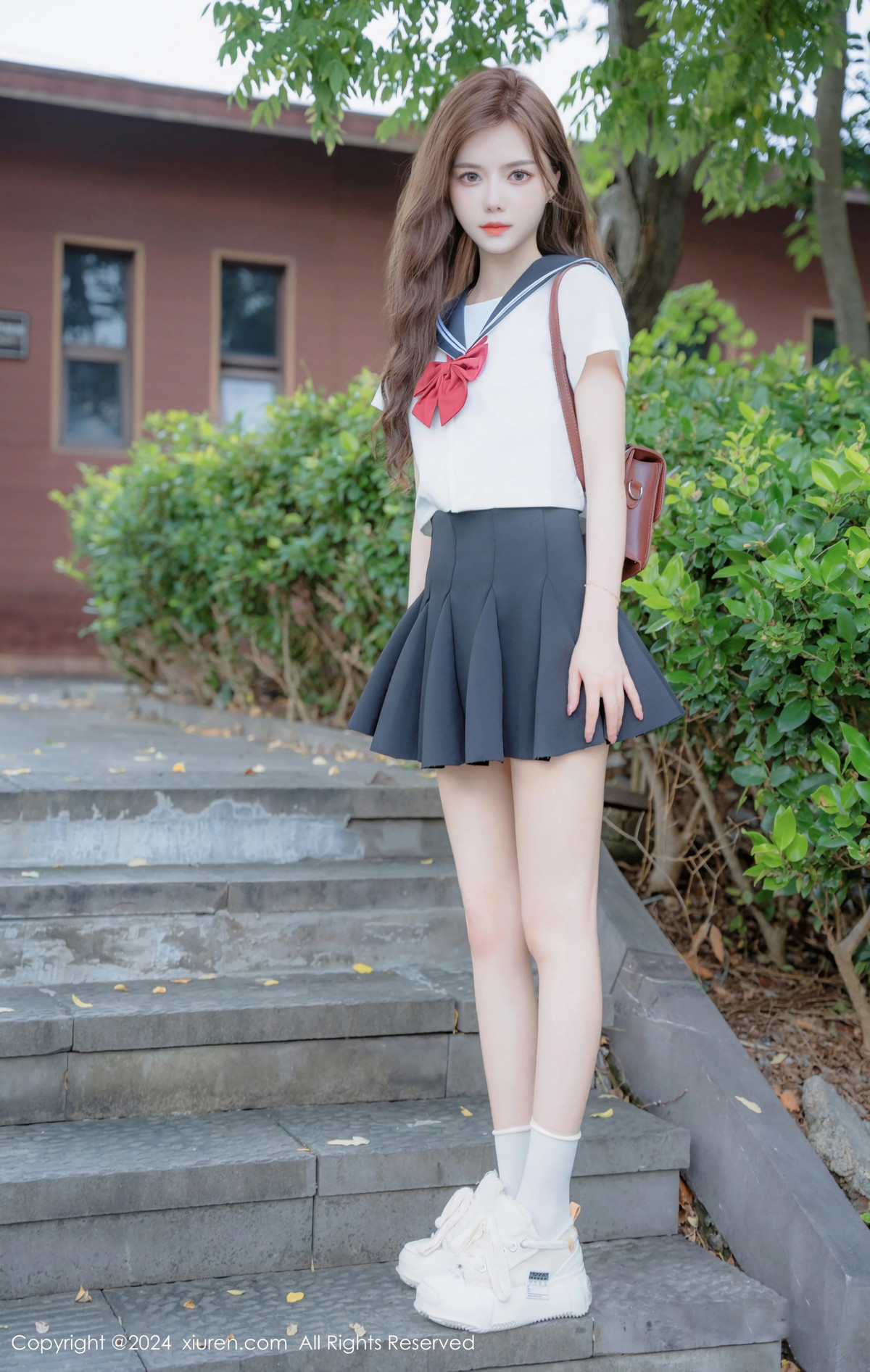 [XiuRen秀人网]第8948期拍黄瓜写真