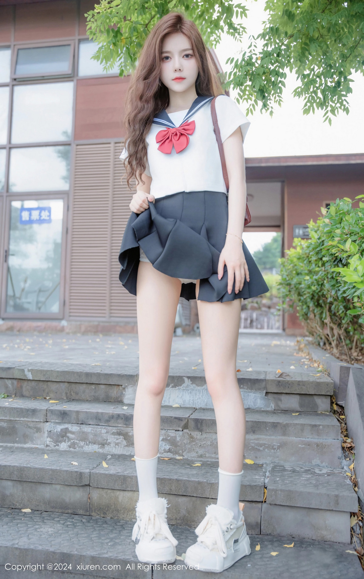 [XiuRen秀人网]第8948期拍黄瓜写真