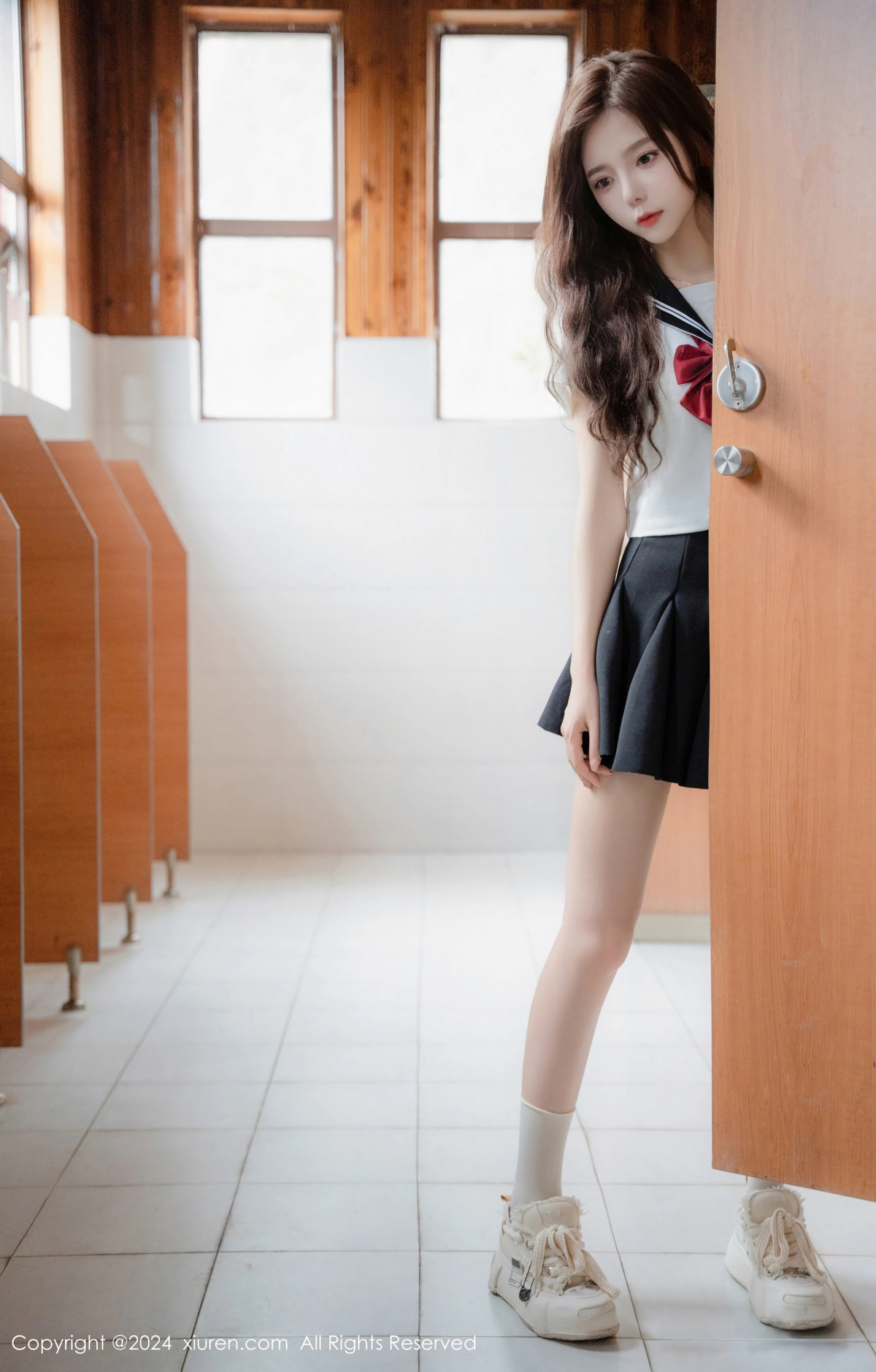 [XiuRen秀人网]第8948期拍黄瓜写真