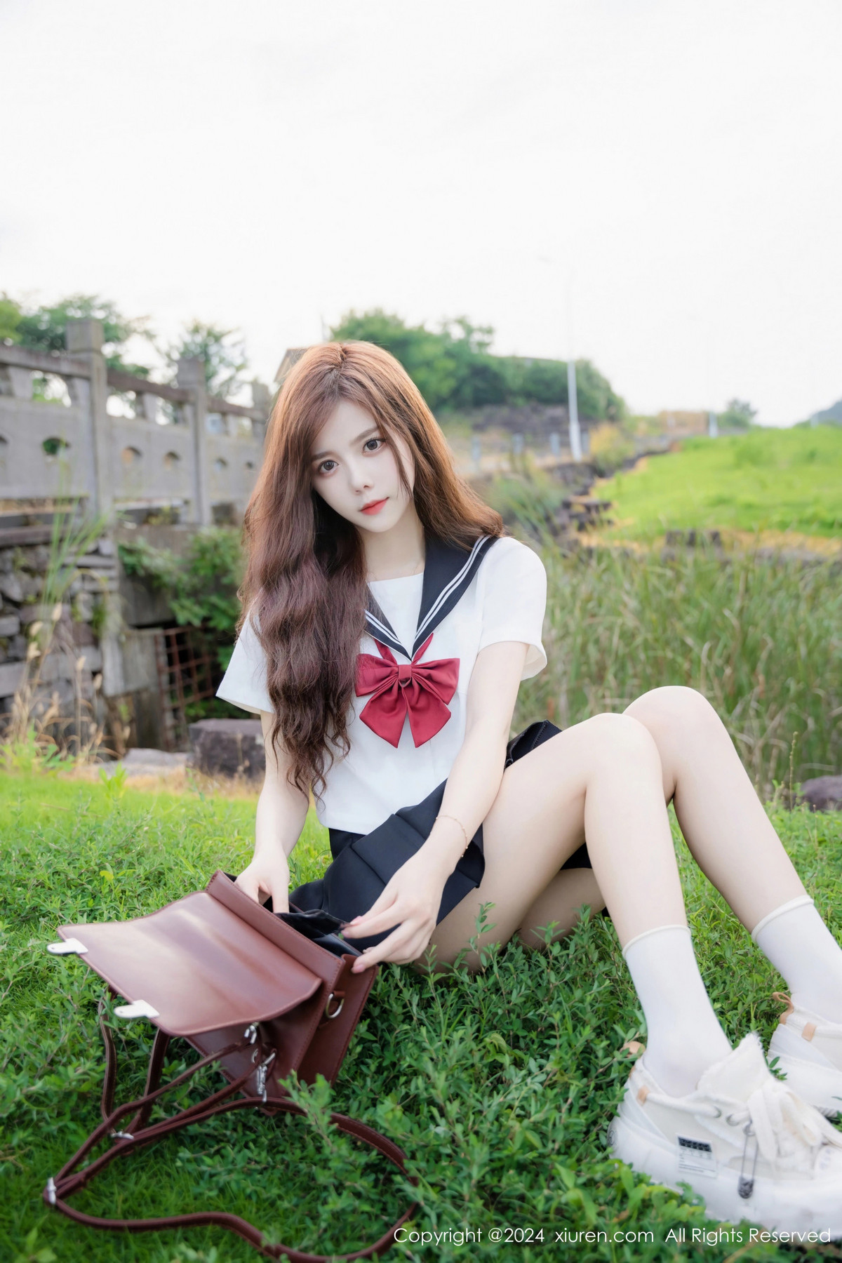 [XiuRen秀人网]第8948期拍黄瓜写真